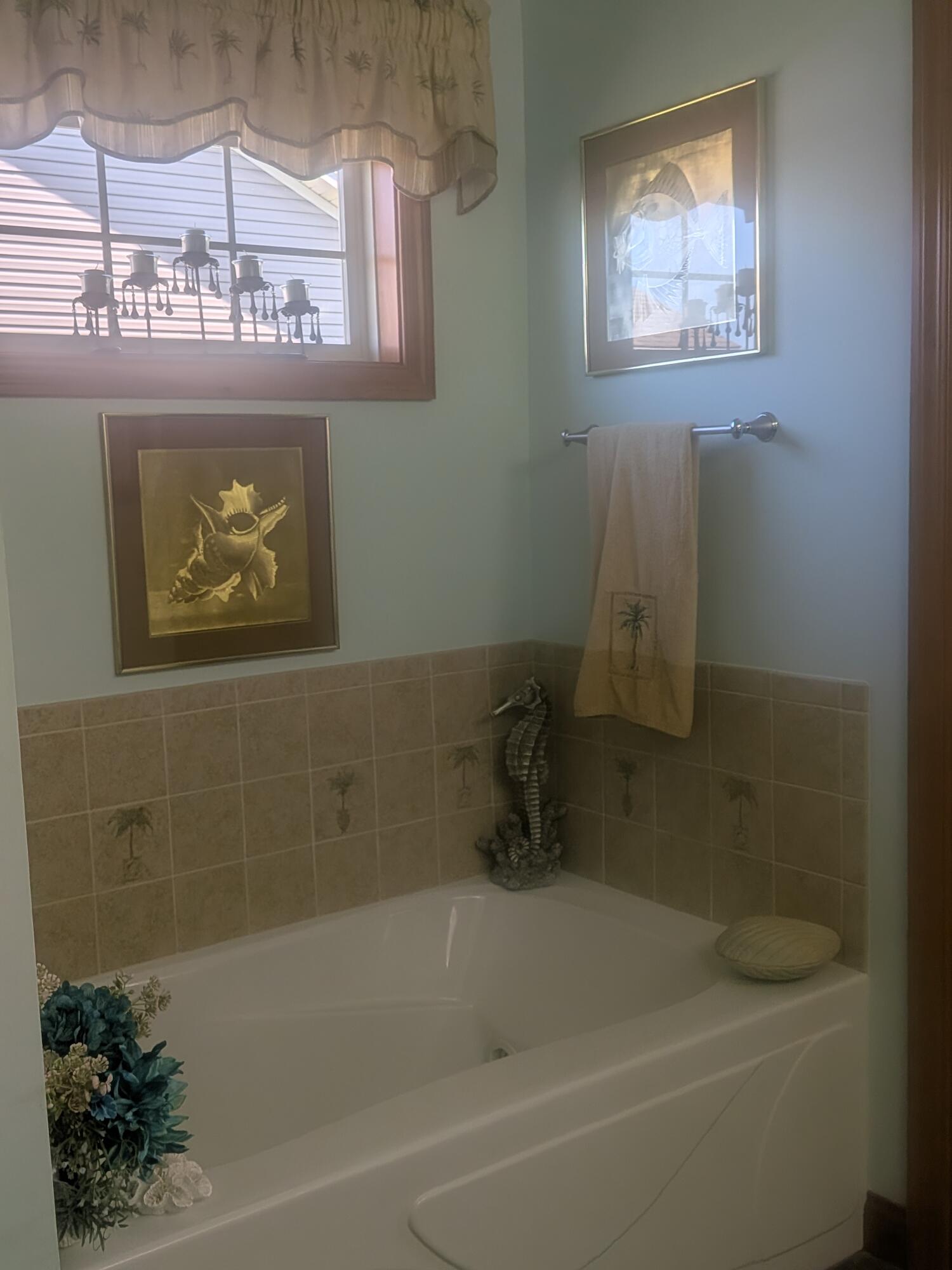 1455 Edinburgh, Troy, Ohio 45373