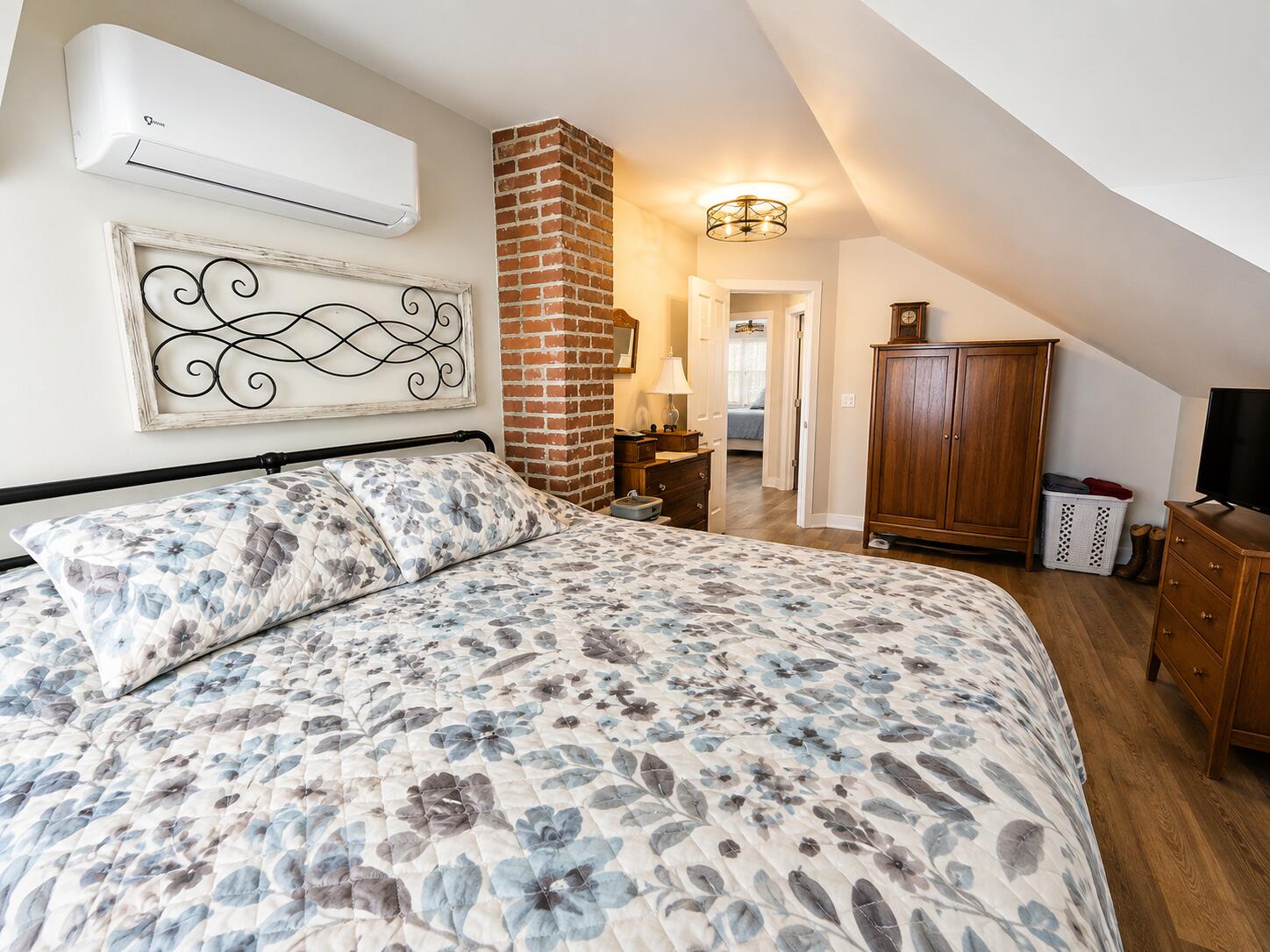 128 Clermont, Russells Point, Ohio 43348