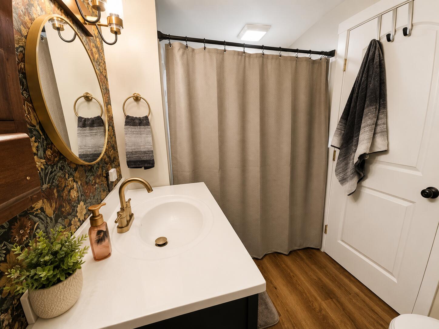 128 Clermont, Russells Point, Ohio 43348