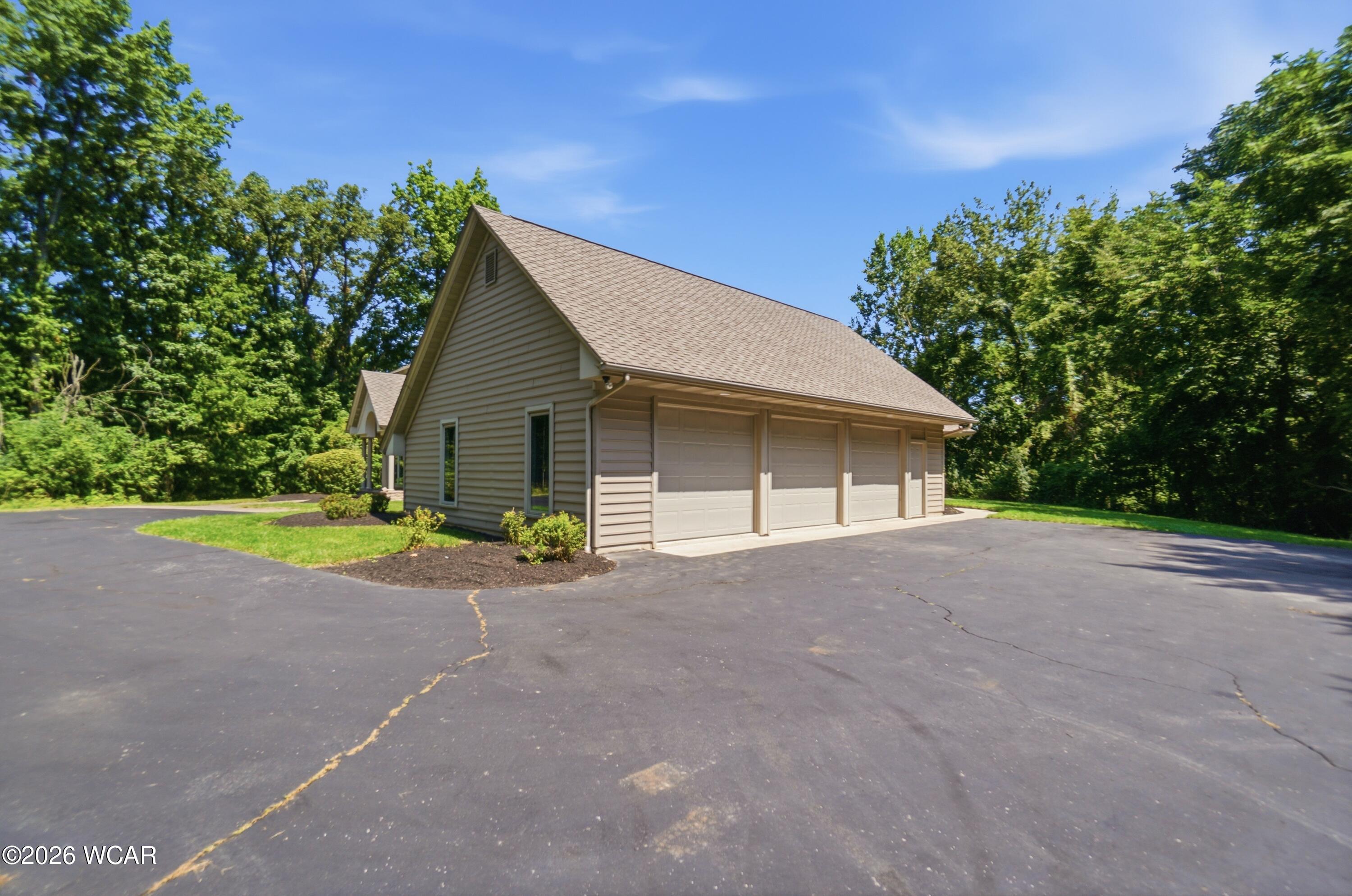 109 Hawthorne Drive, Lima, Ohio