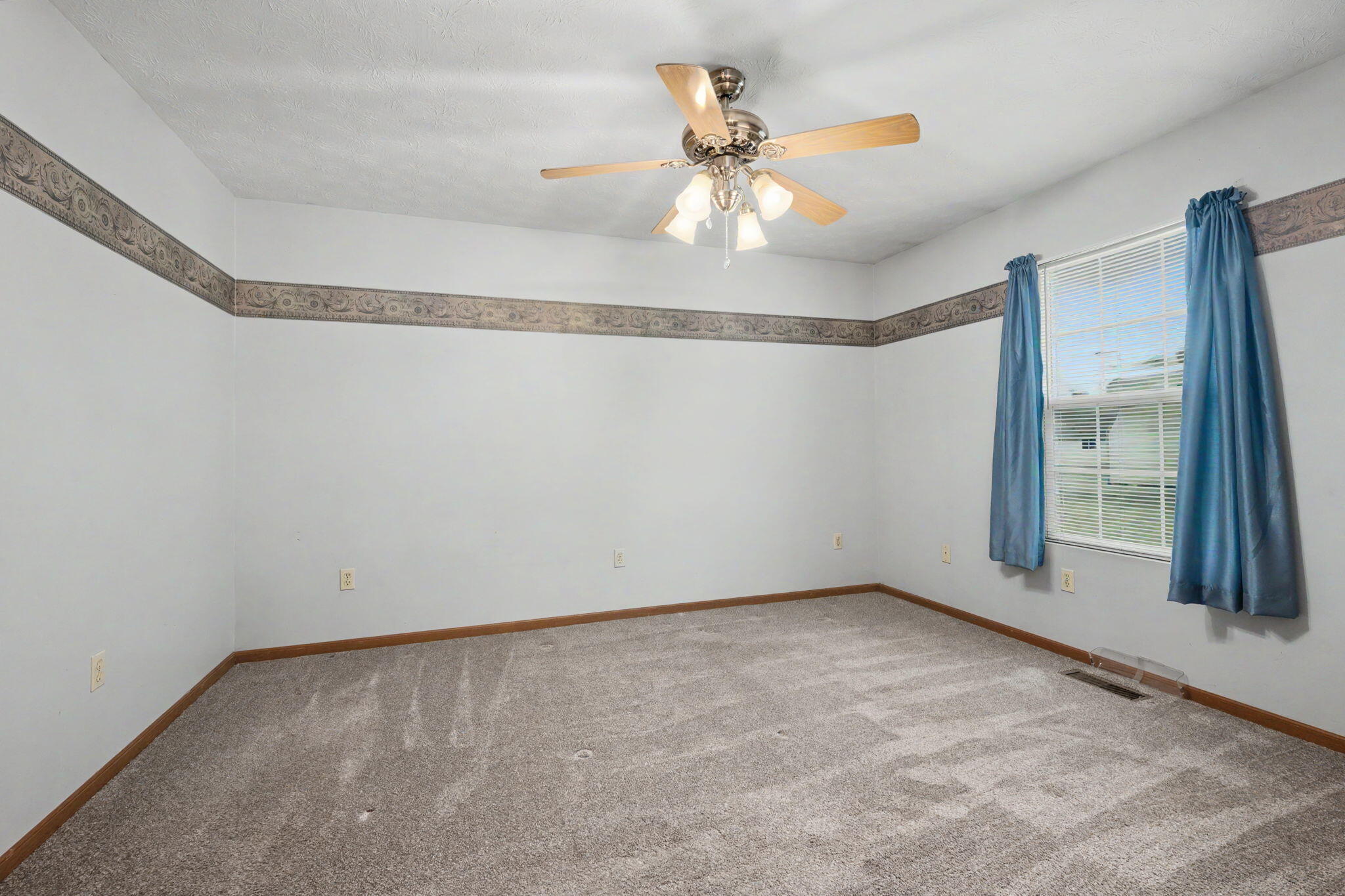 405 Patty, Bradford, Ohio 45308