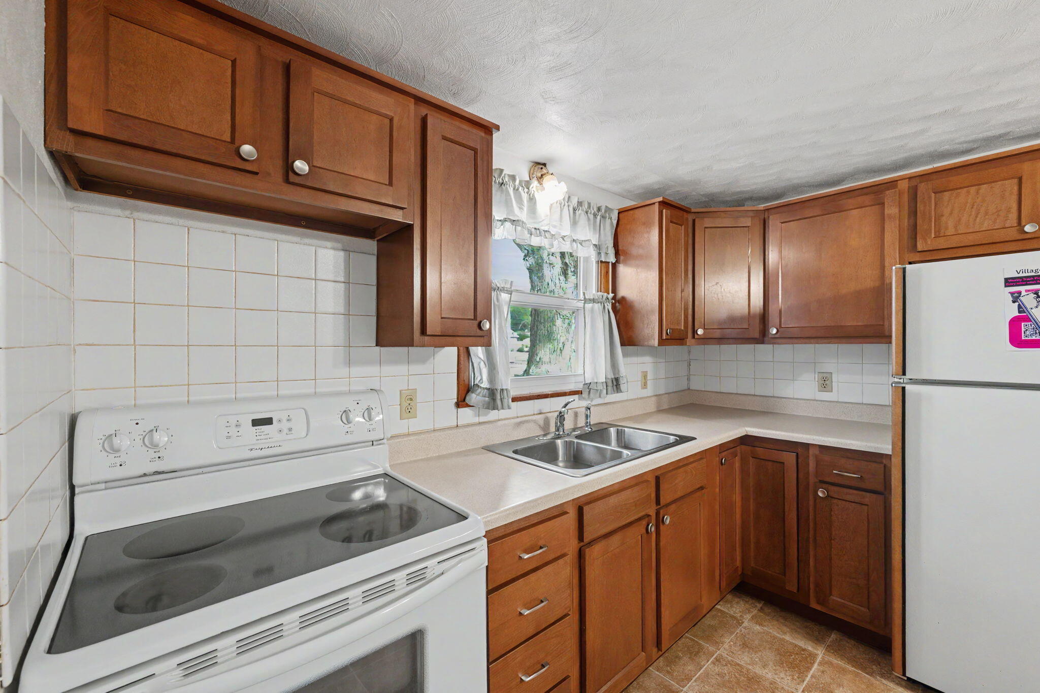 215 James, Bradford, Ohio 45308