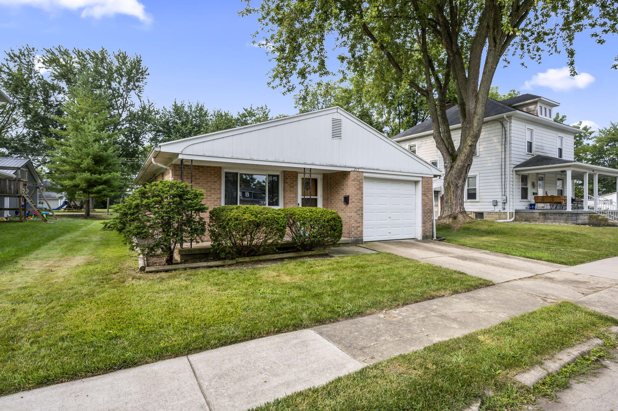 215 James, Bradford, Ohio 45308