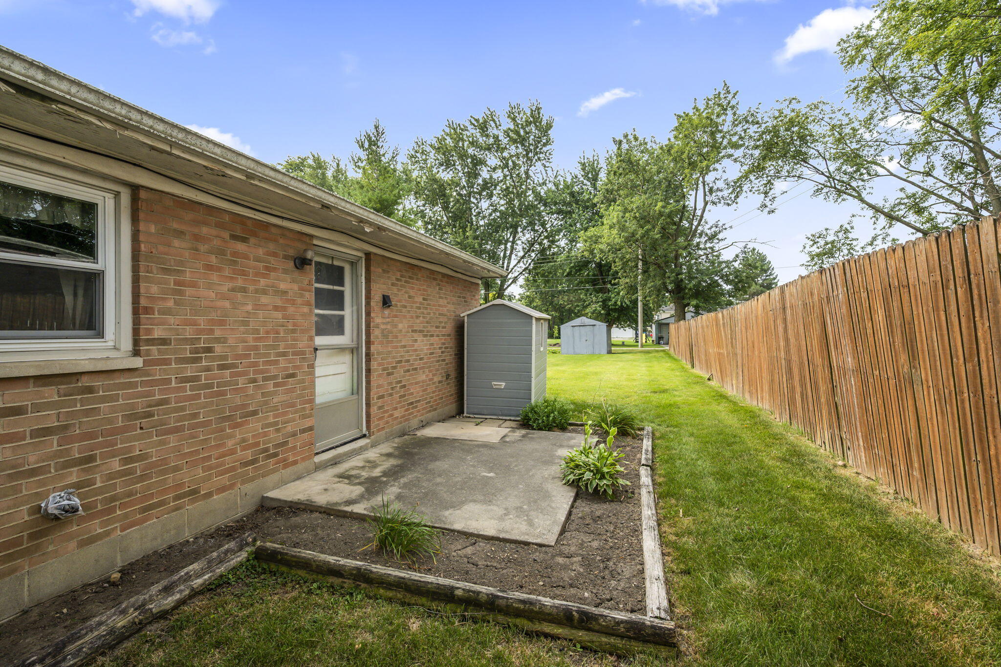 215 James, Bradford, Ohio 45308