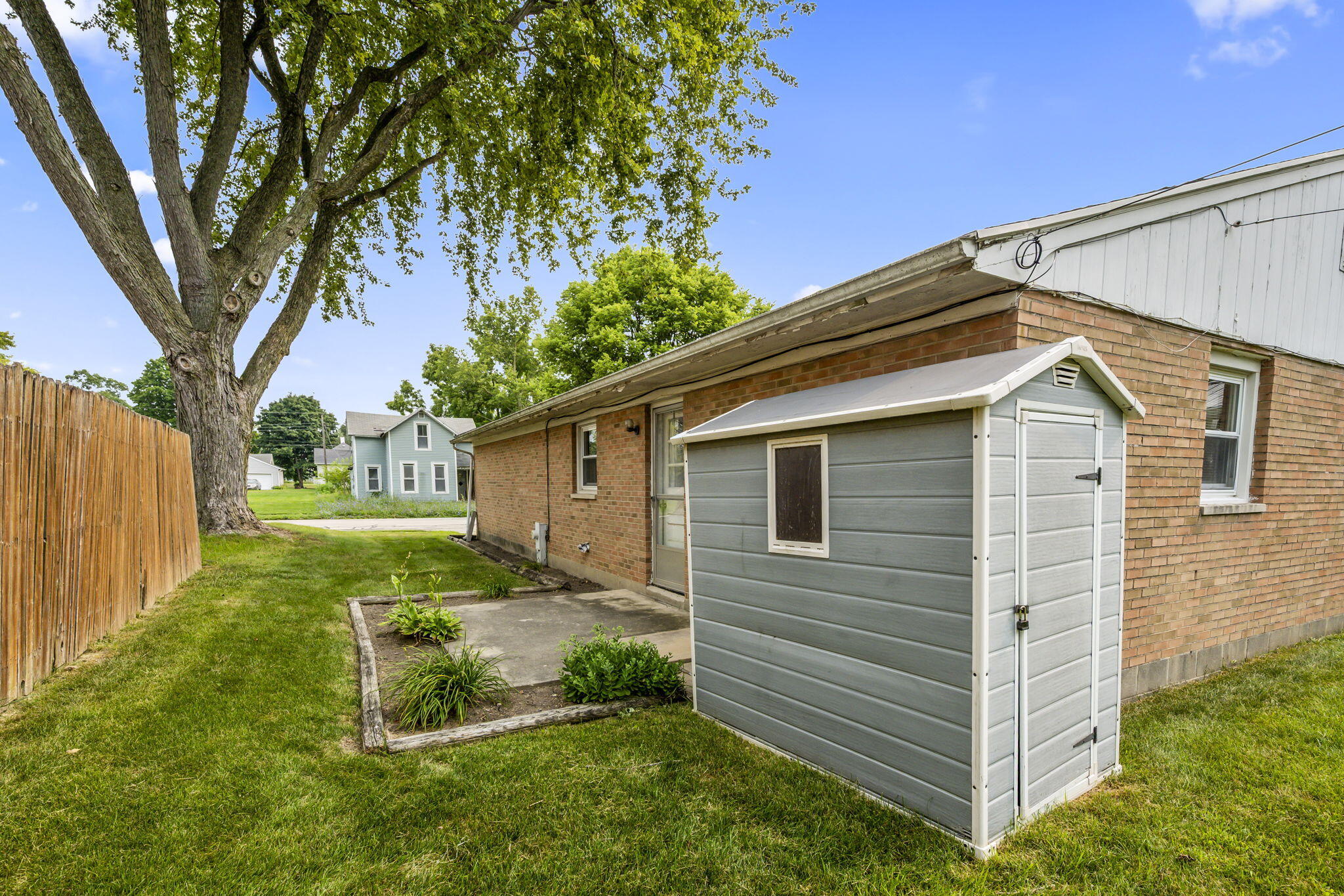 215 James, Bradford, Ohio 45308