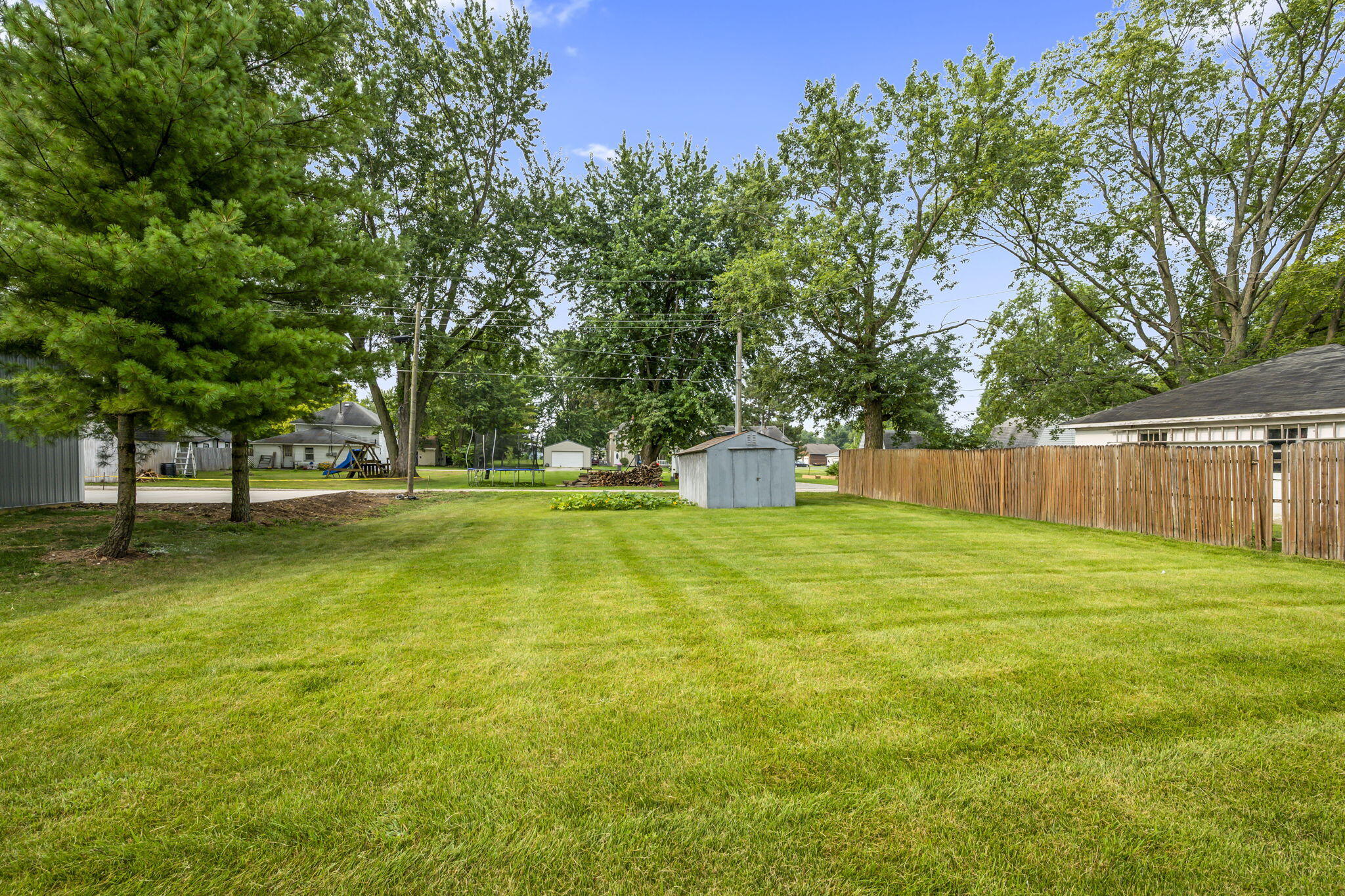 215 James, Bradford, Ohio 45308