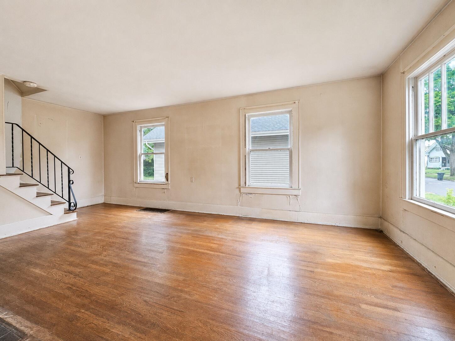 831 Cecil, Springfield, Ohio 45503