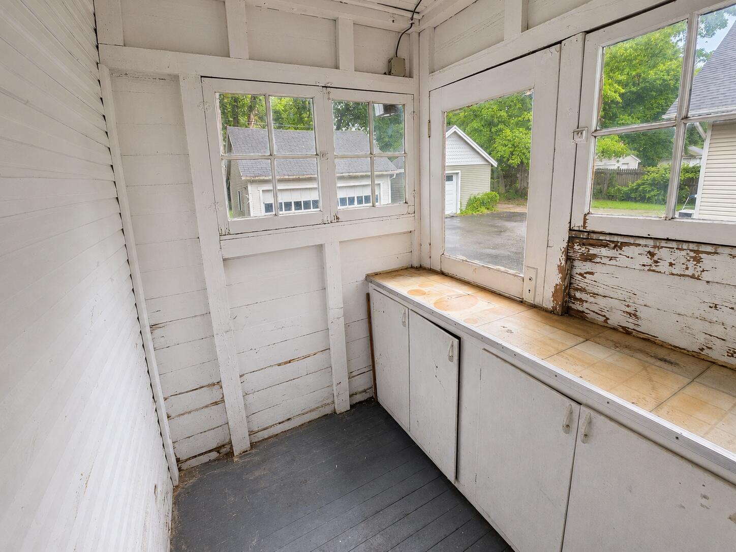 831 Cecil, Springfield, Ohio 45503