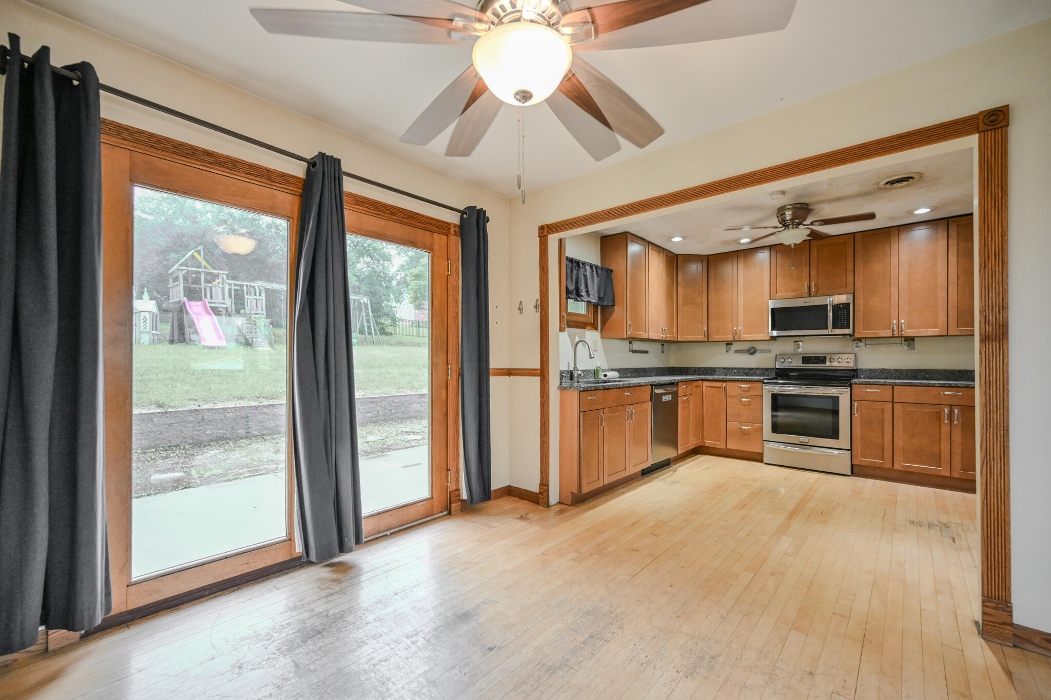 668 Suncrest, Springfield, Ohio 45503