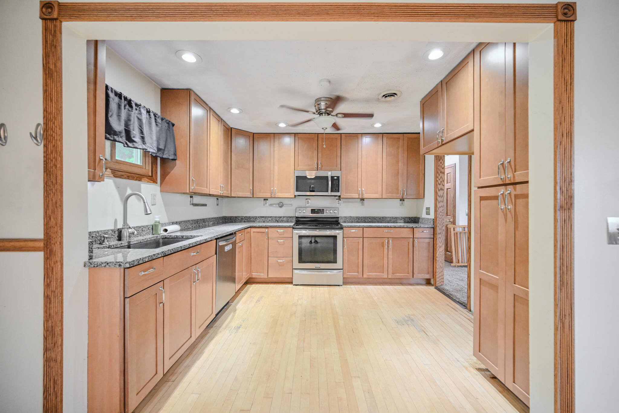 668 Suncrest, Springfield, Ohio 45503