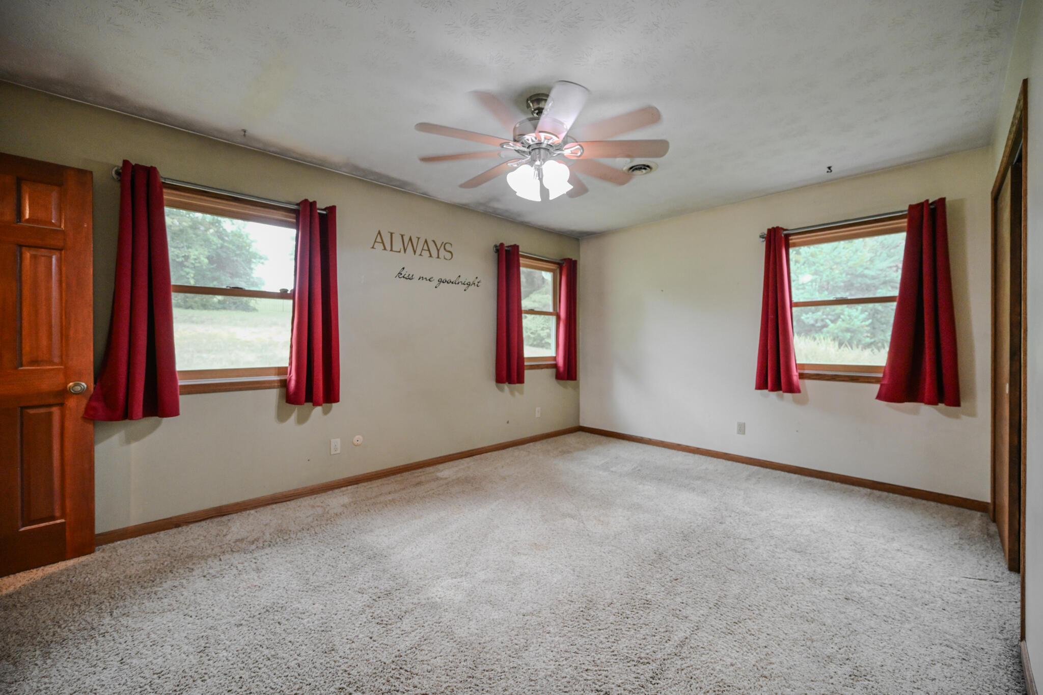 668 Suncrest, Springfield, Ohio 45503