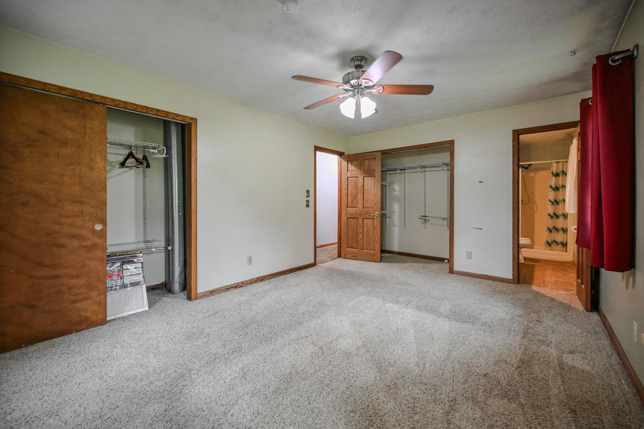 668 Suncrest, Springfield, Ohio 45503