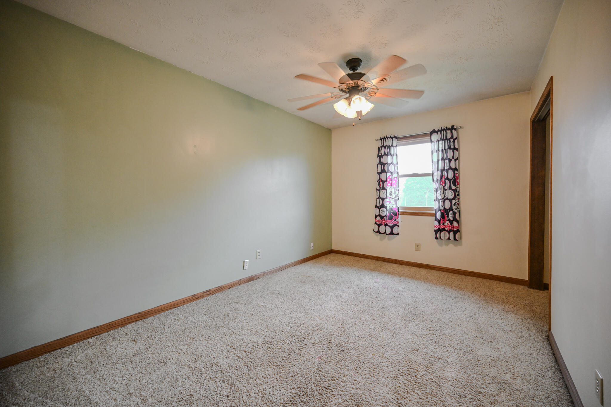 668 Suncrest, Springfield, Ohio 45503