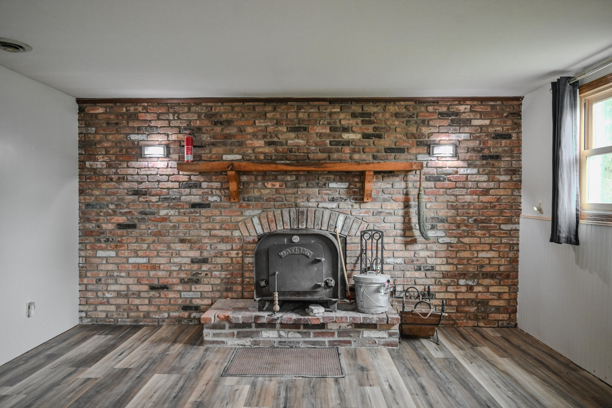668 Suncrest, Springfield, Ohio 45503
