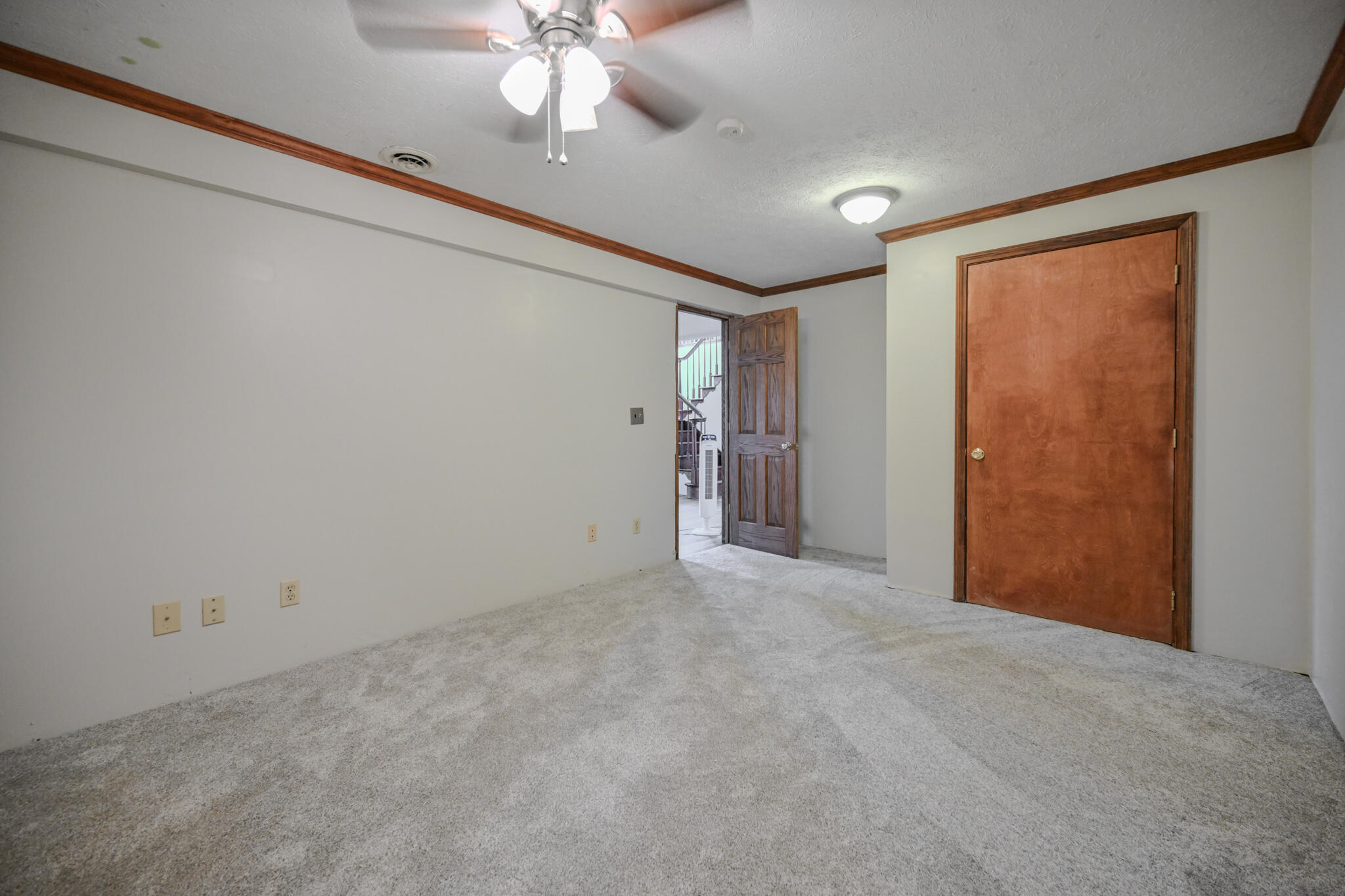 668 Suncrest, Springfield, Ohio 45503