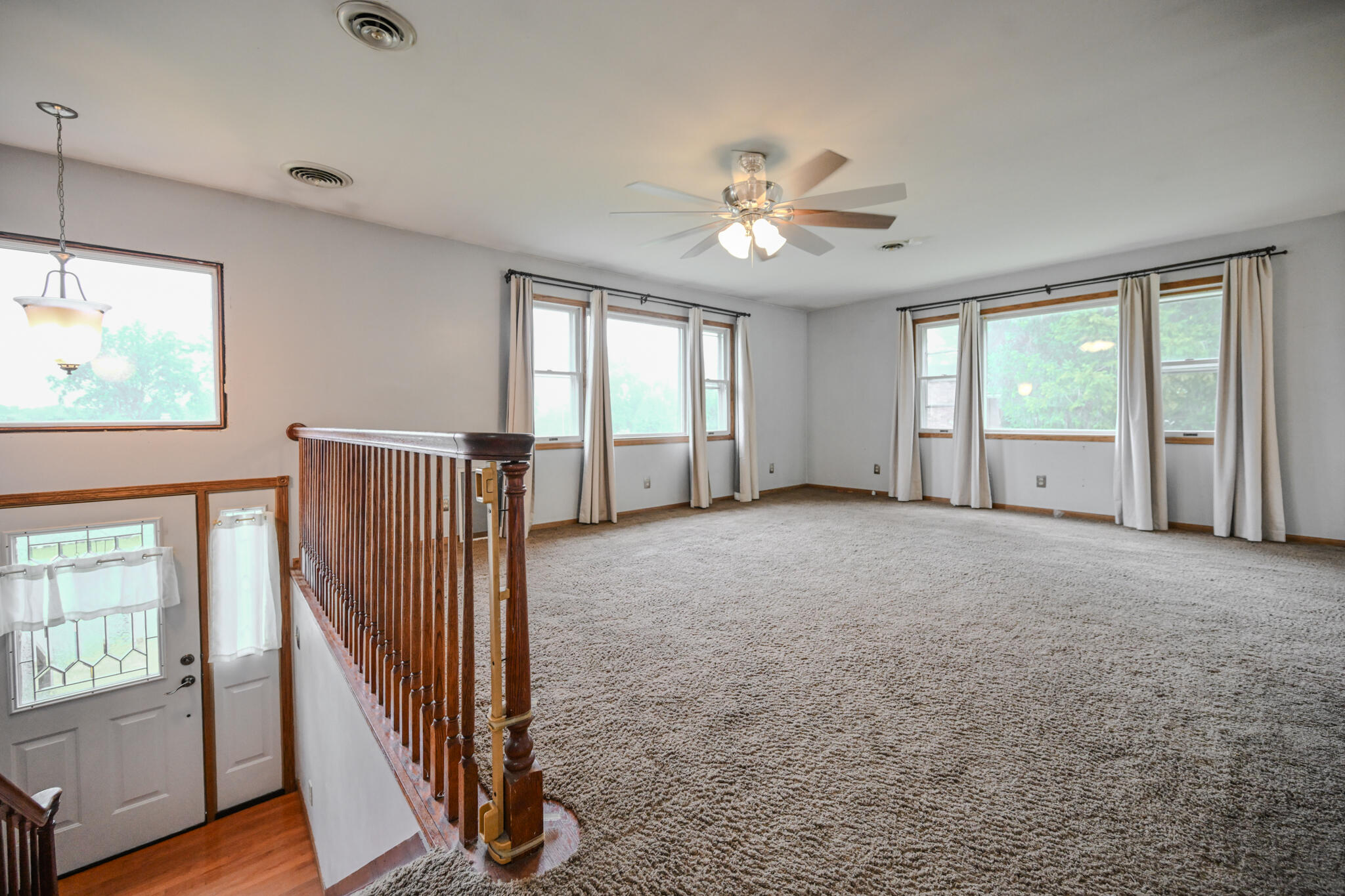 668 Suncrest, Springfield, Ohio 45503