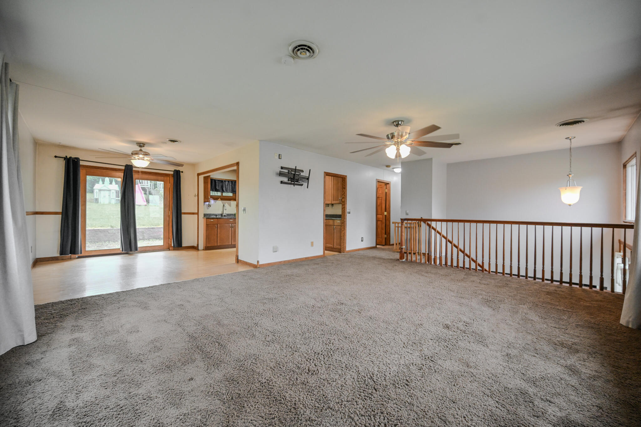 668 Suncrest, Springfield, Ohio 45503
