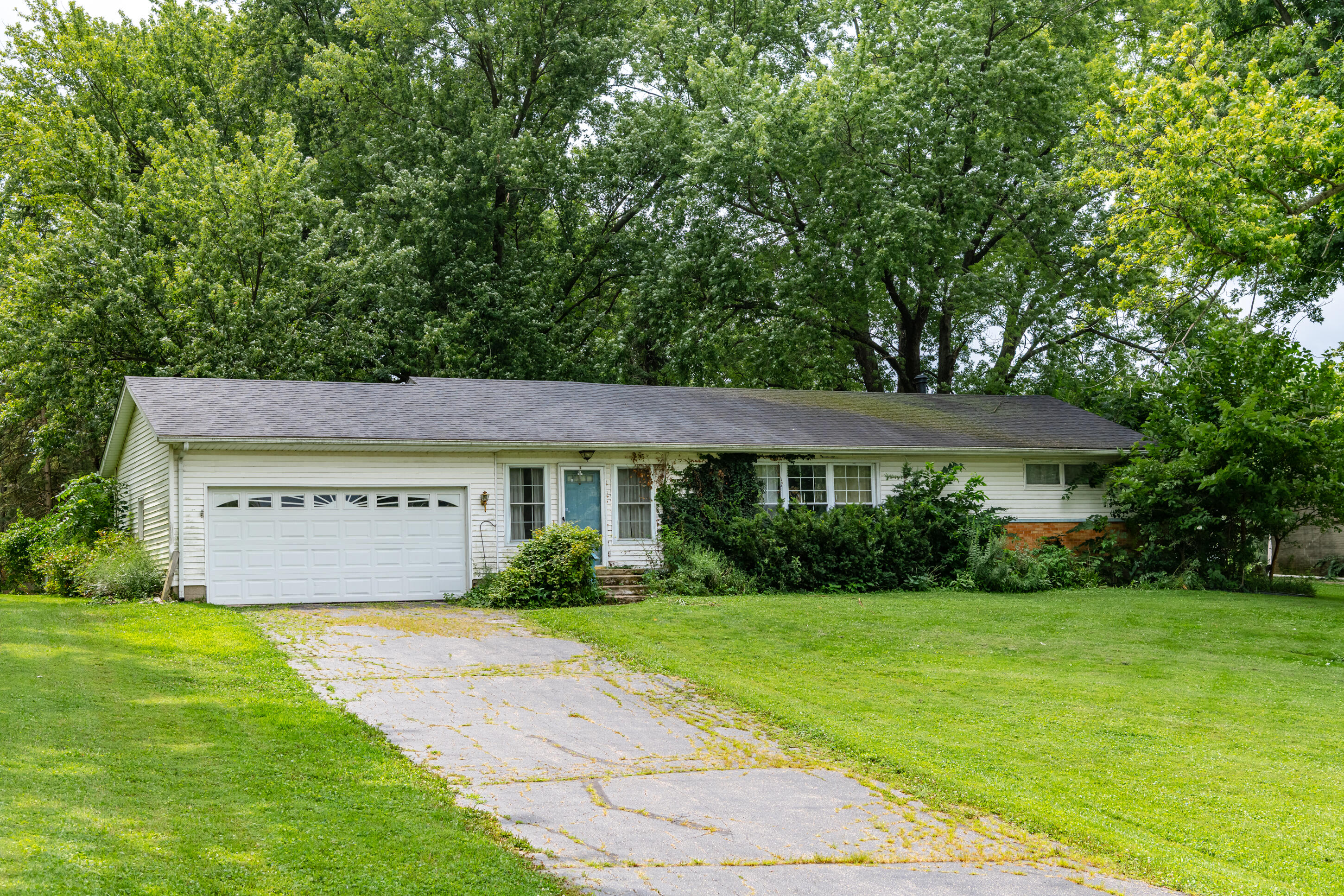 2332 Erter, Springfield, Ohio 45503