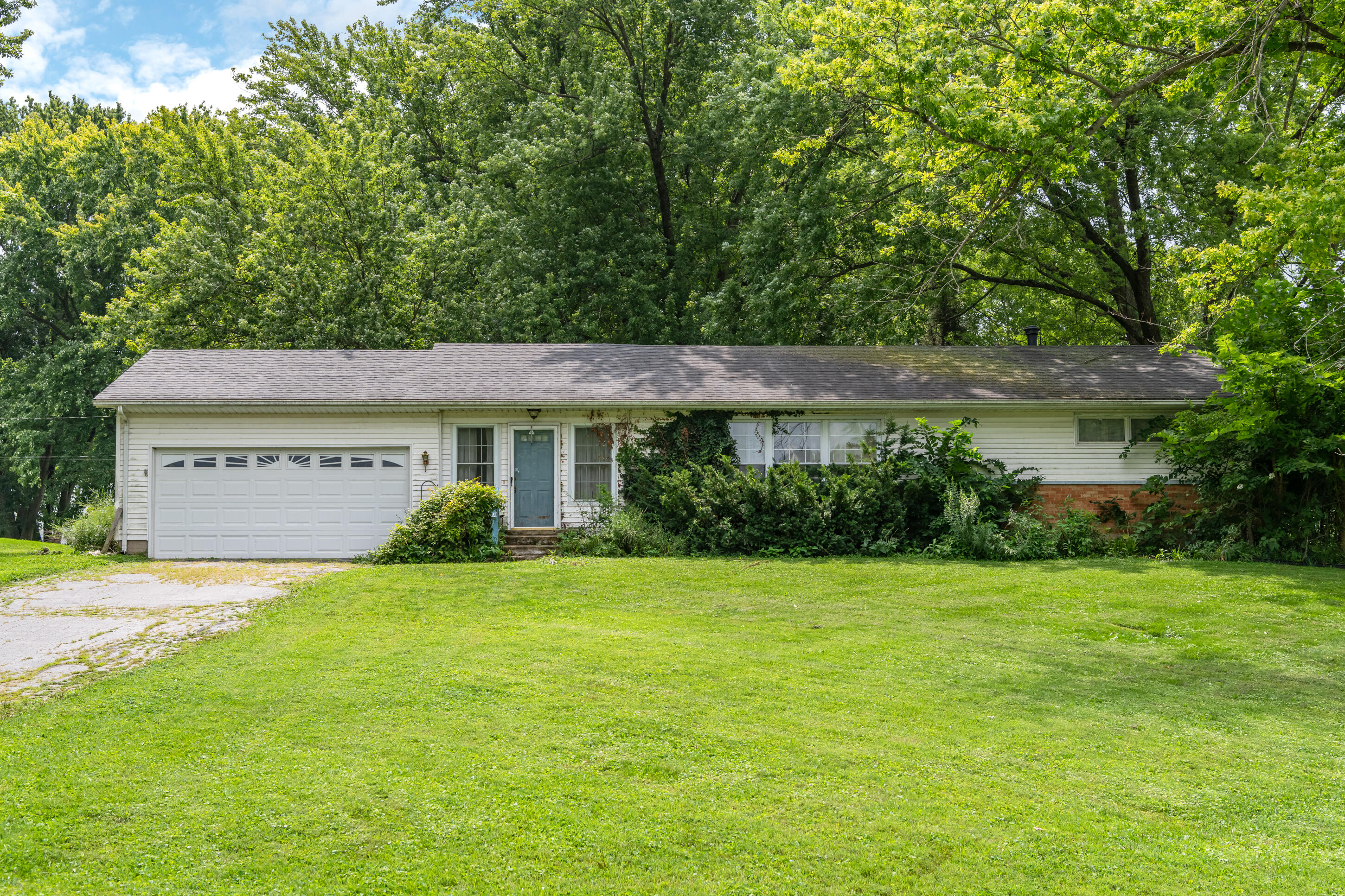 2332 Erter, Springfield, Ohio 45503