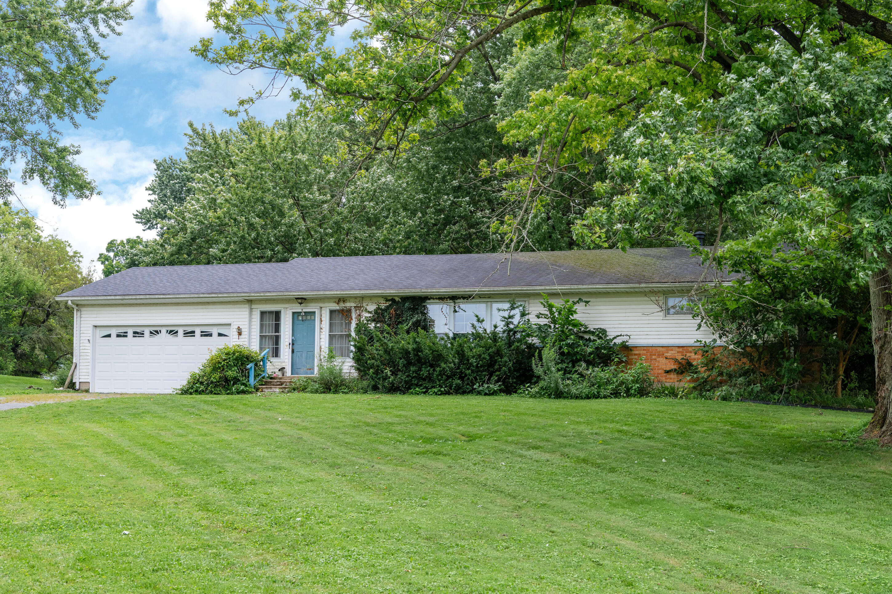 2332 Erter, Springfield, Ohio 45503