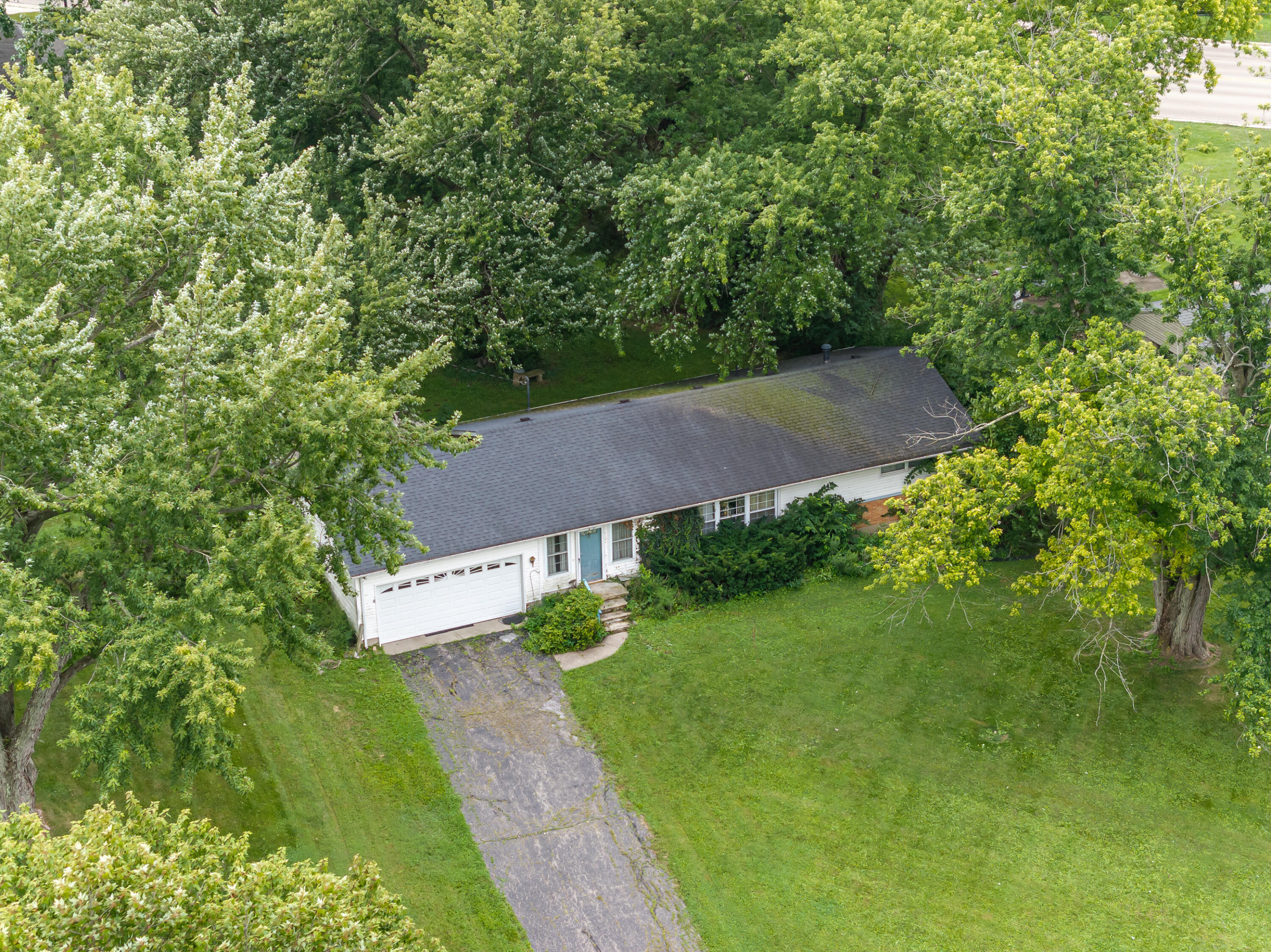 2332 Erter, Springfield, Ohio 45503
