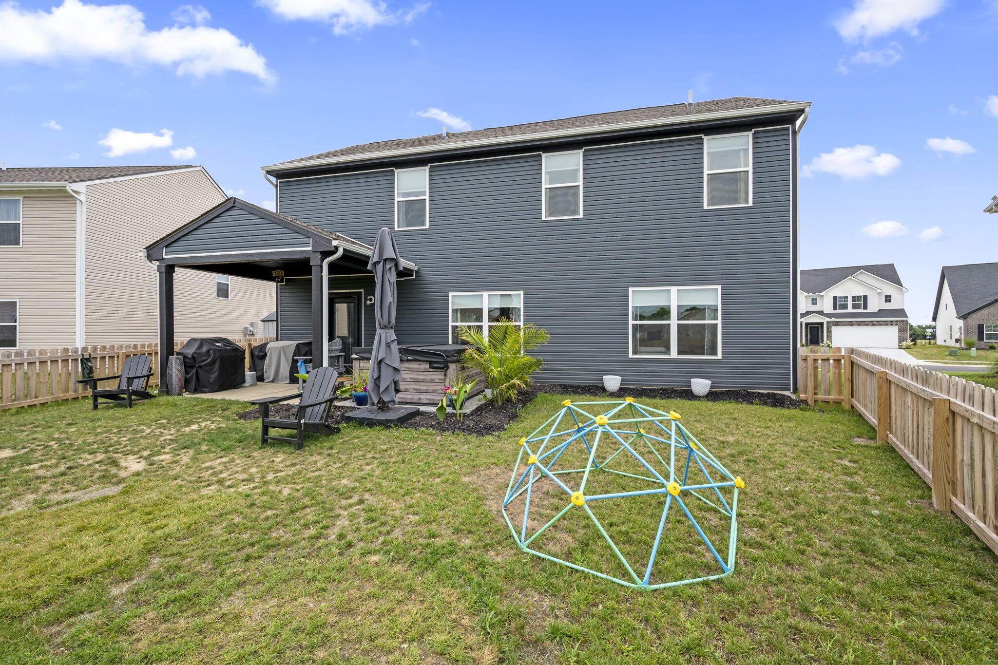 3011 Falls, Clayton, Ohio 45315