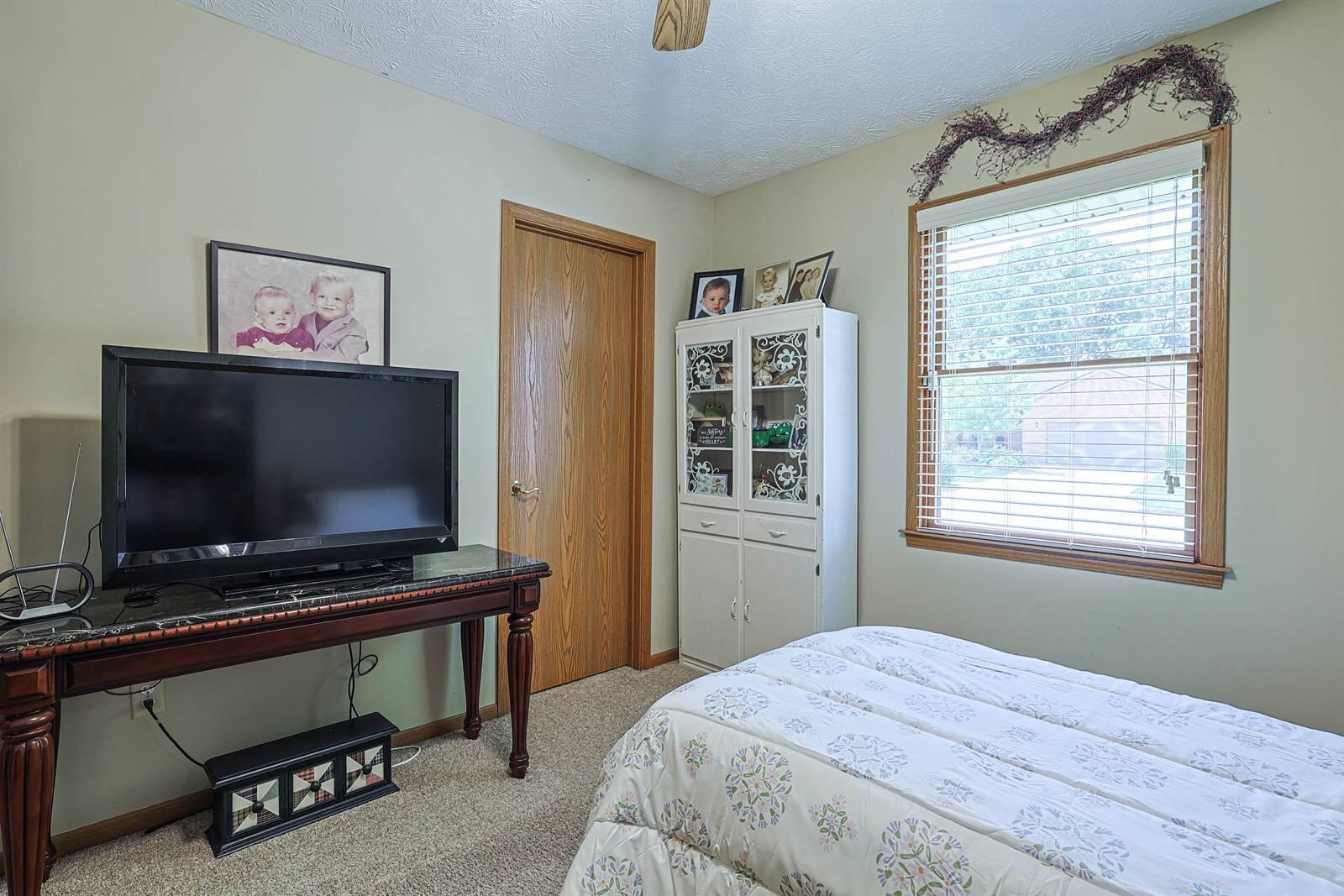 1314 Sanlor, West Milton, Ohio 45383
