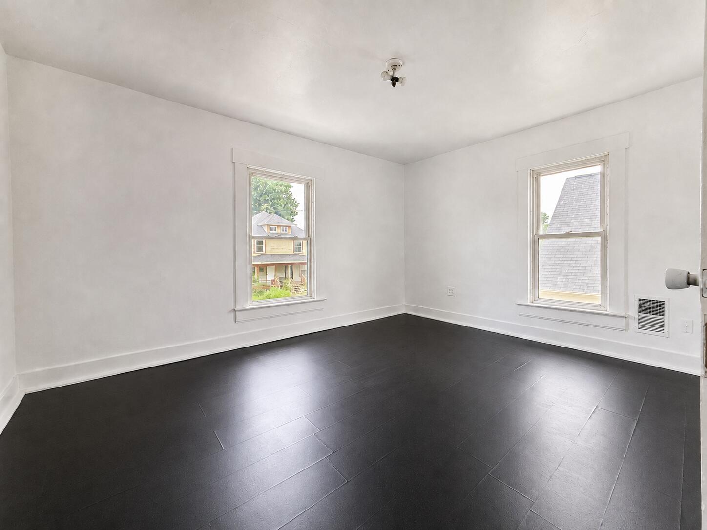 1325 Clifton, Springfield, Ohio 45505