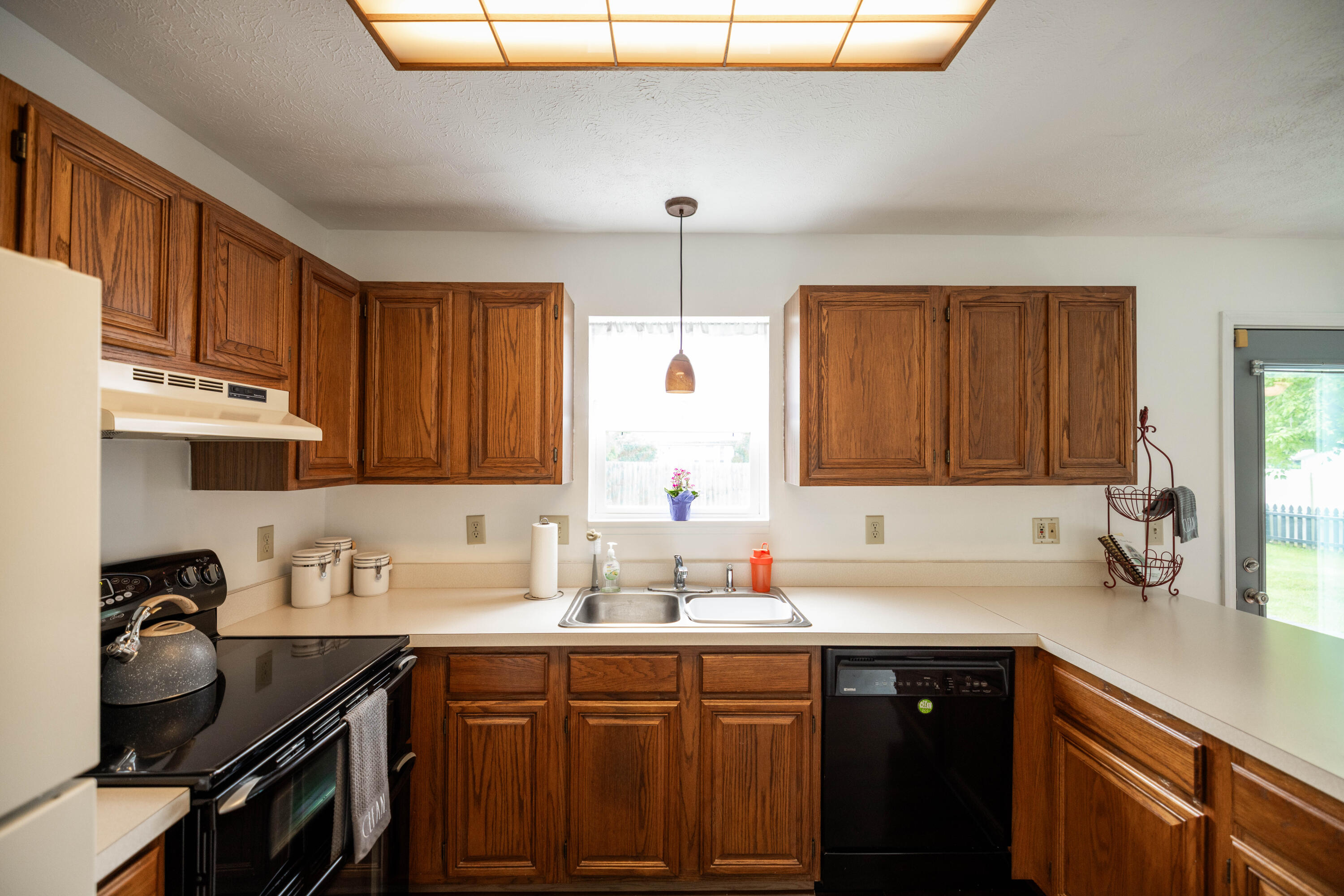 2748 Conestoga, Springfield, Ohio 45503