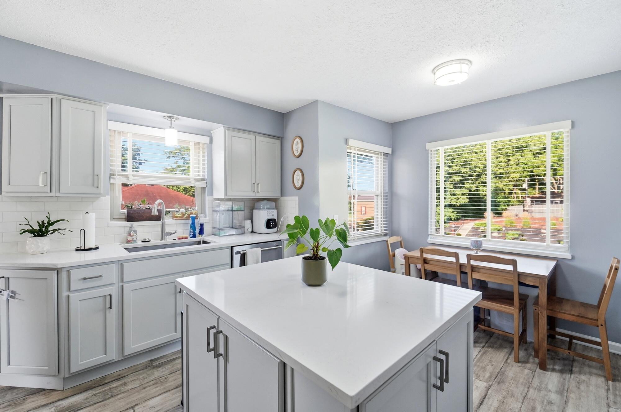 2960 Oakland, Dayton, Ohio 45409