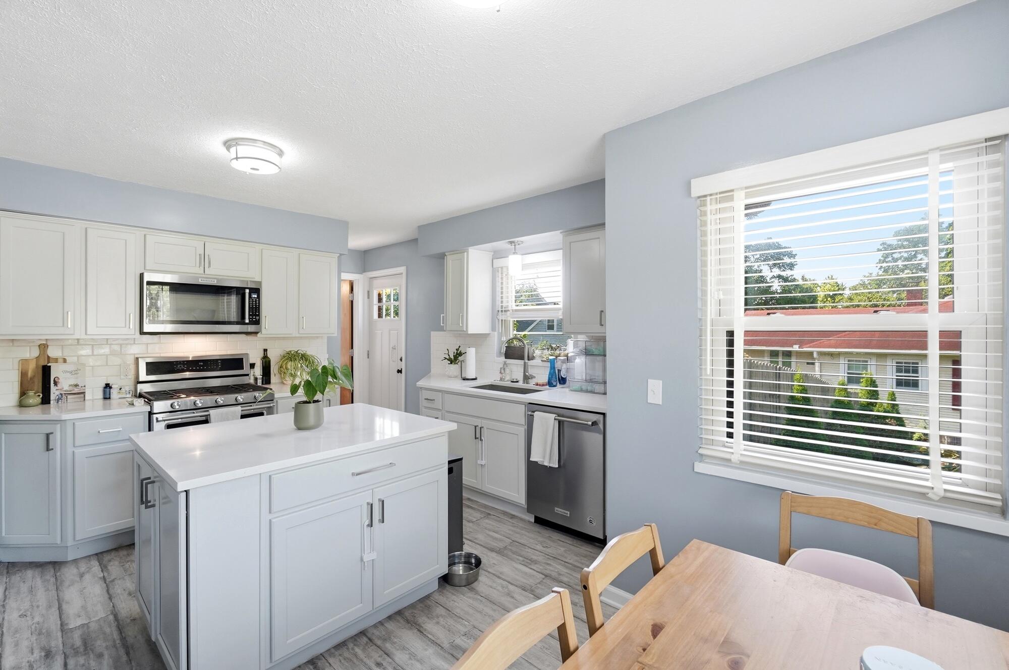 2960 Oakland, Dayton, Ohio 45409