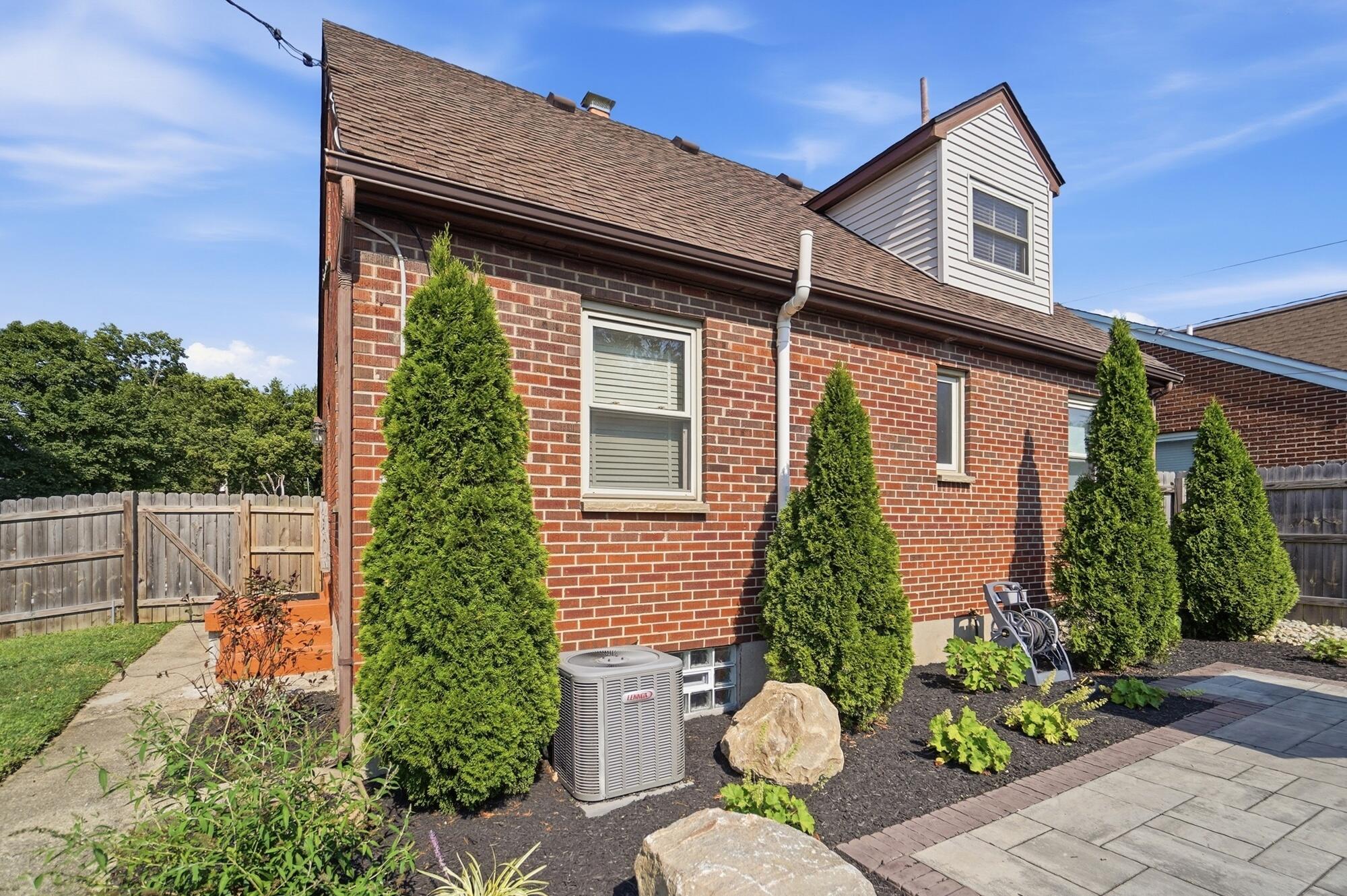 2960 Oakland, Dayton, Ohio 45409