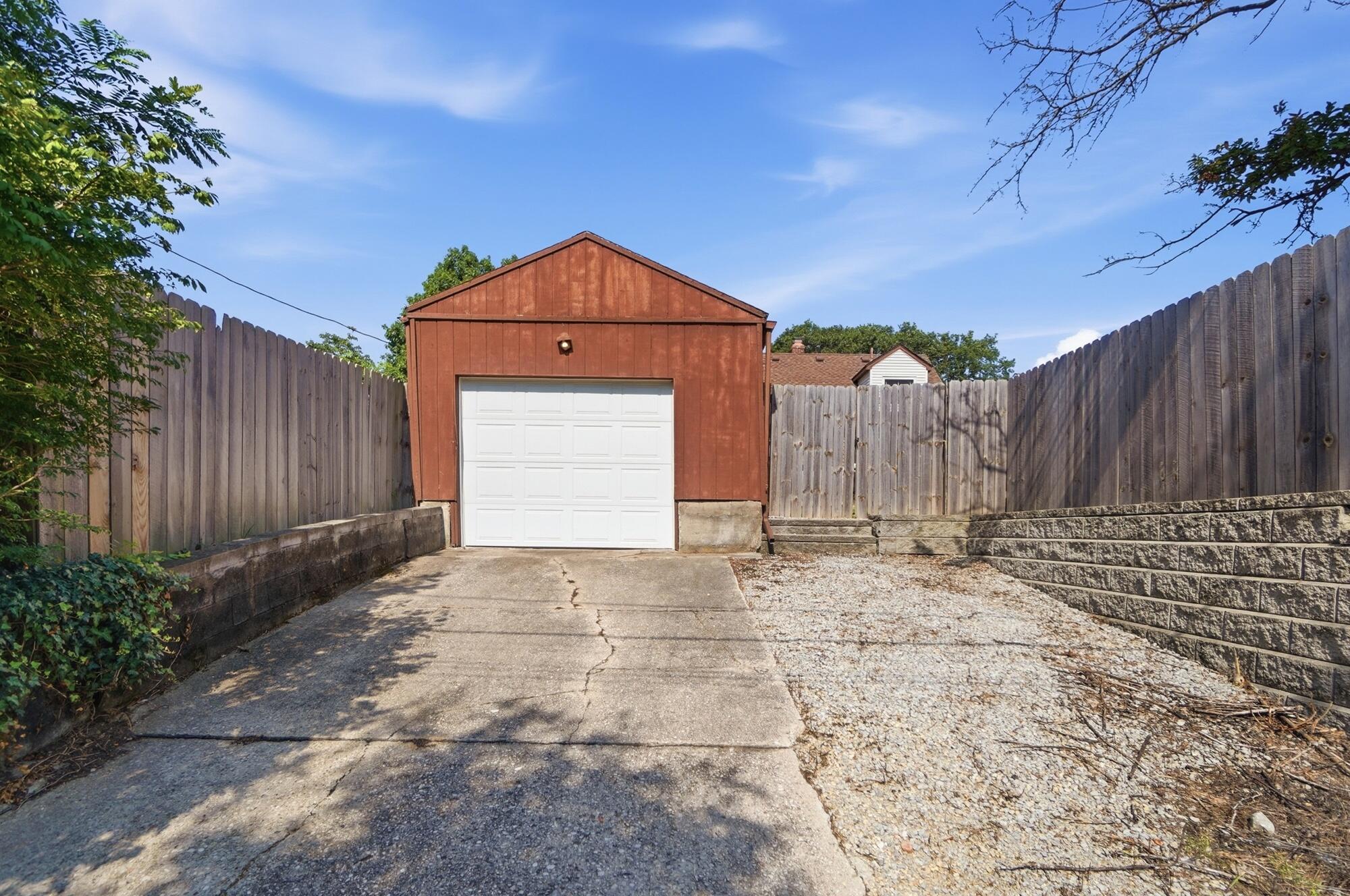 2960 Oakland, Dayton, Ohio 45409