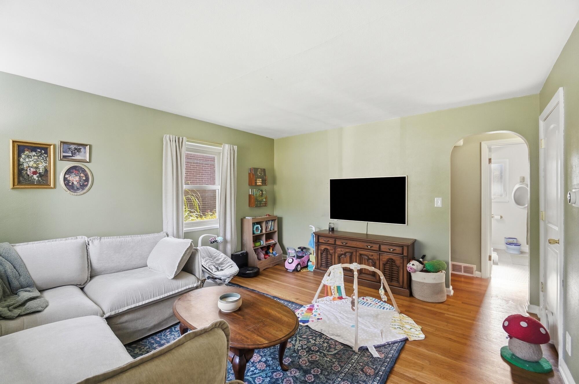 2960 Oakland, Dayton, Ohio 45409