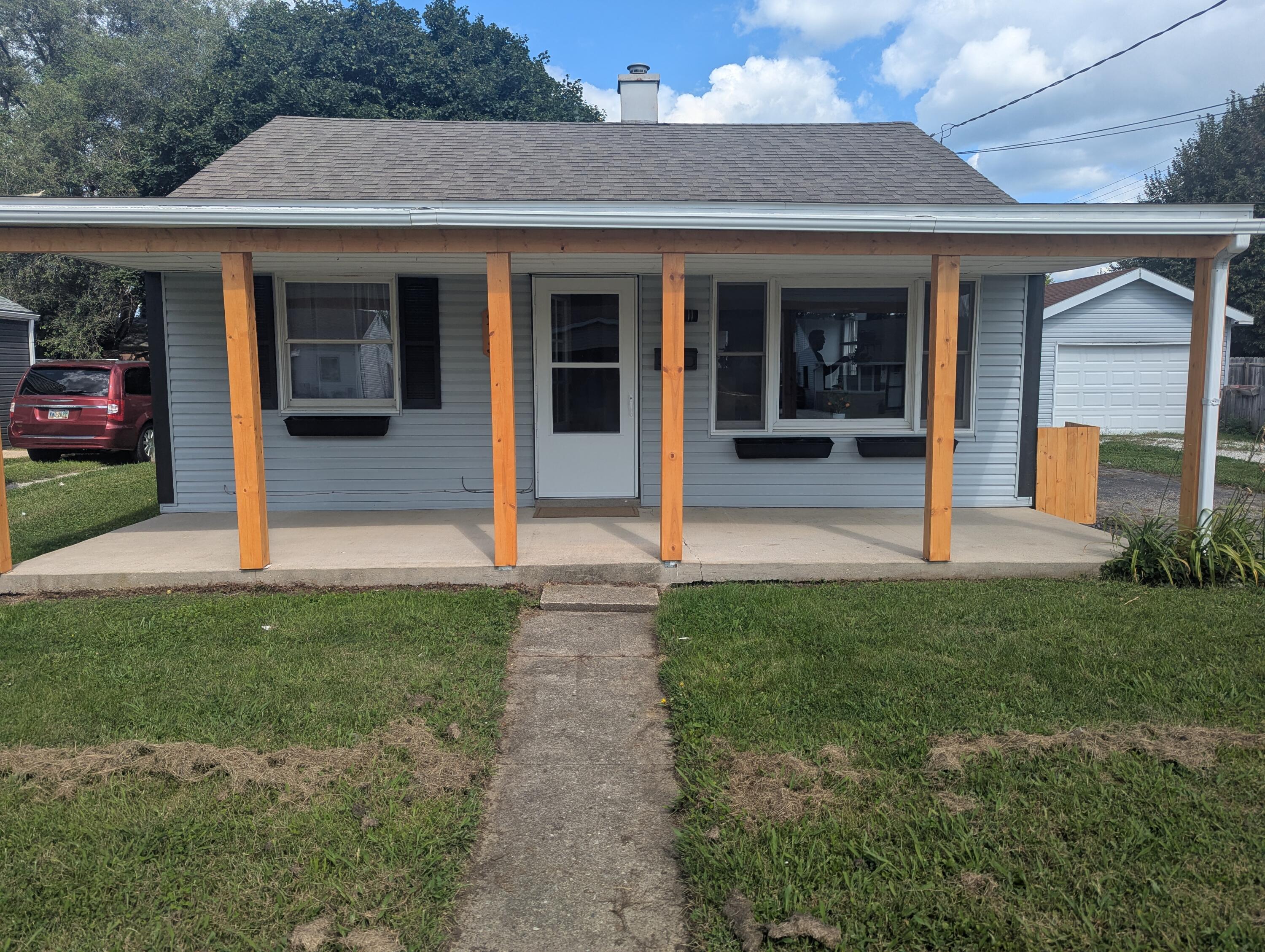 213 Cedarbrook, Piqua, Ohio 45356