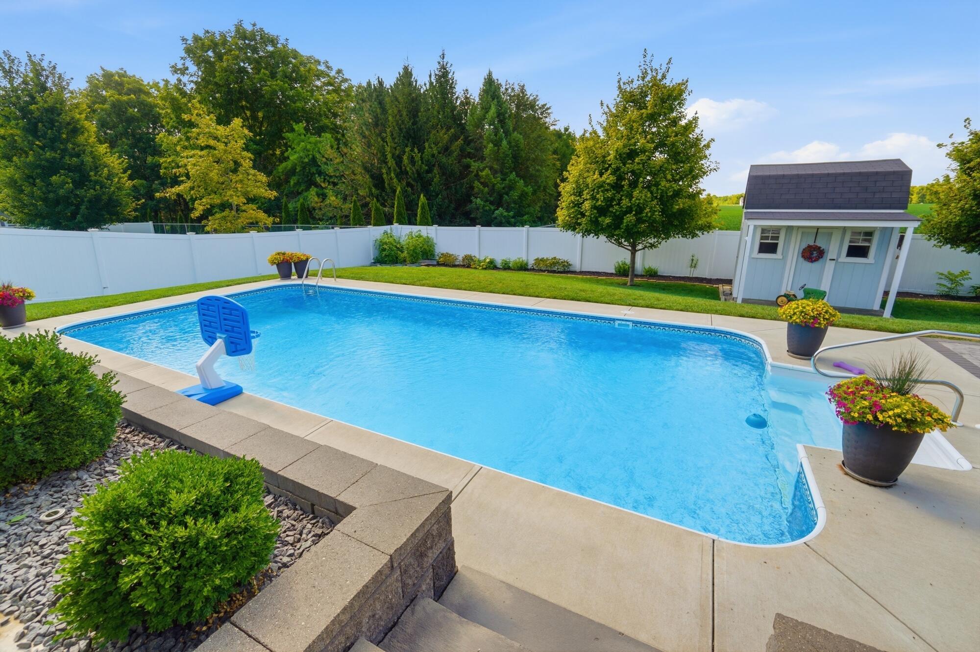 3302 Heatherstone, Troy, Ohio 45373