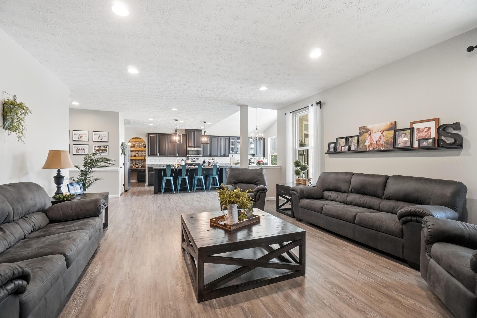 3302 Heatherstone, Troy, Ohio 45373