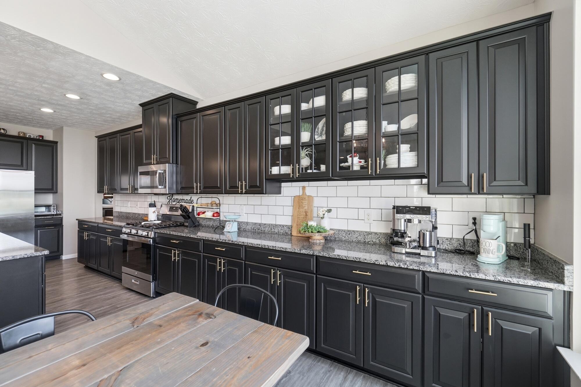 3302 Heatherstone, Troy, Ohio 45373