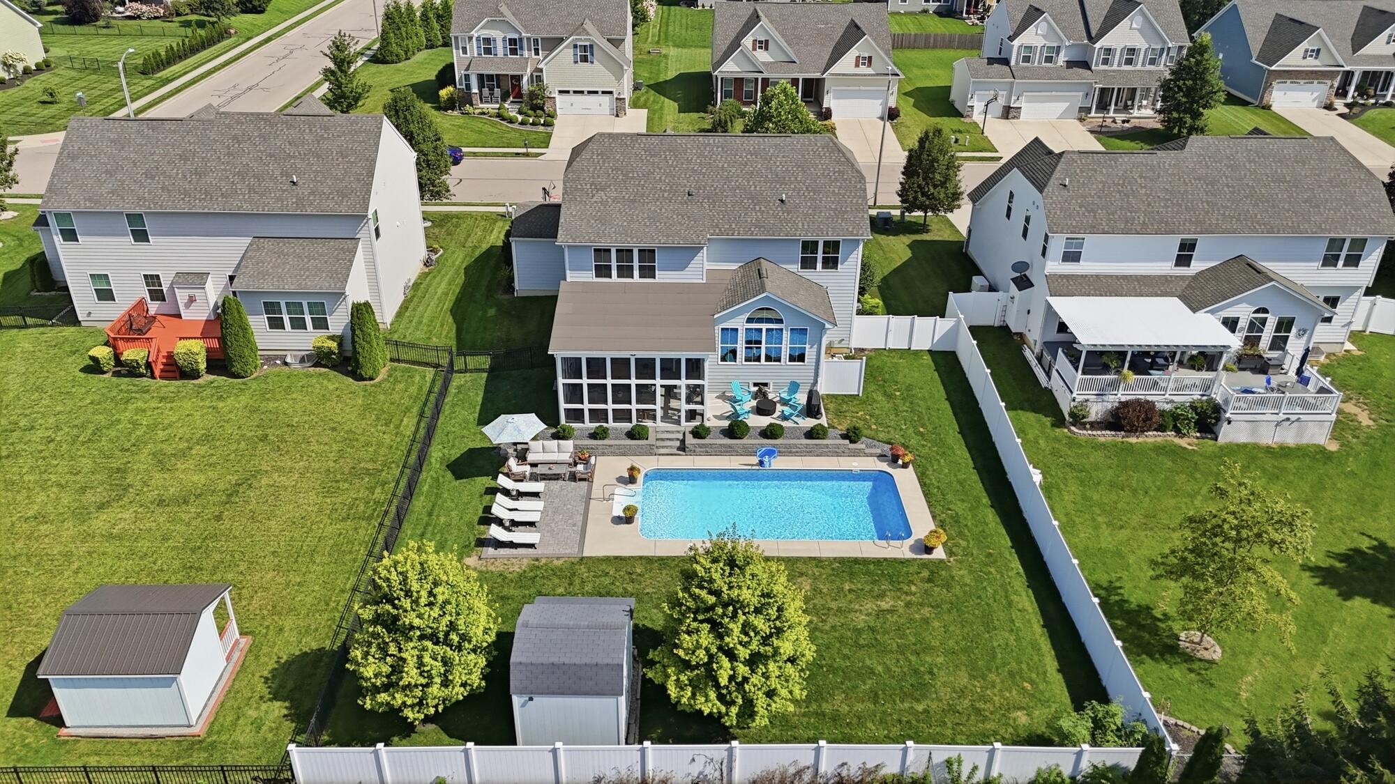 3302 Heatherstone, Troy, Ohio 45373