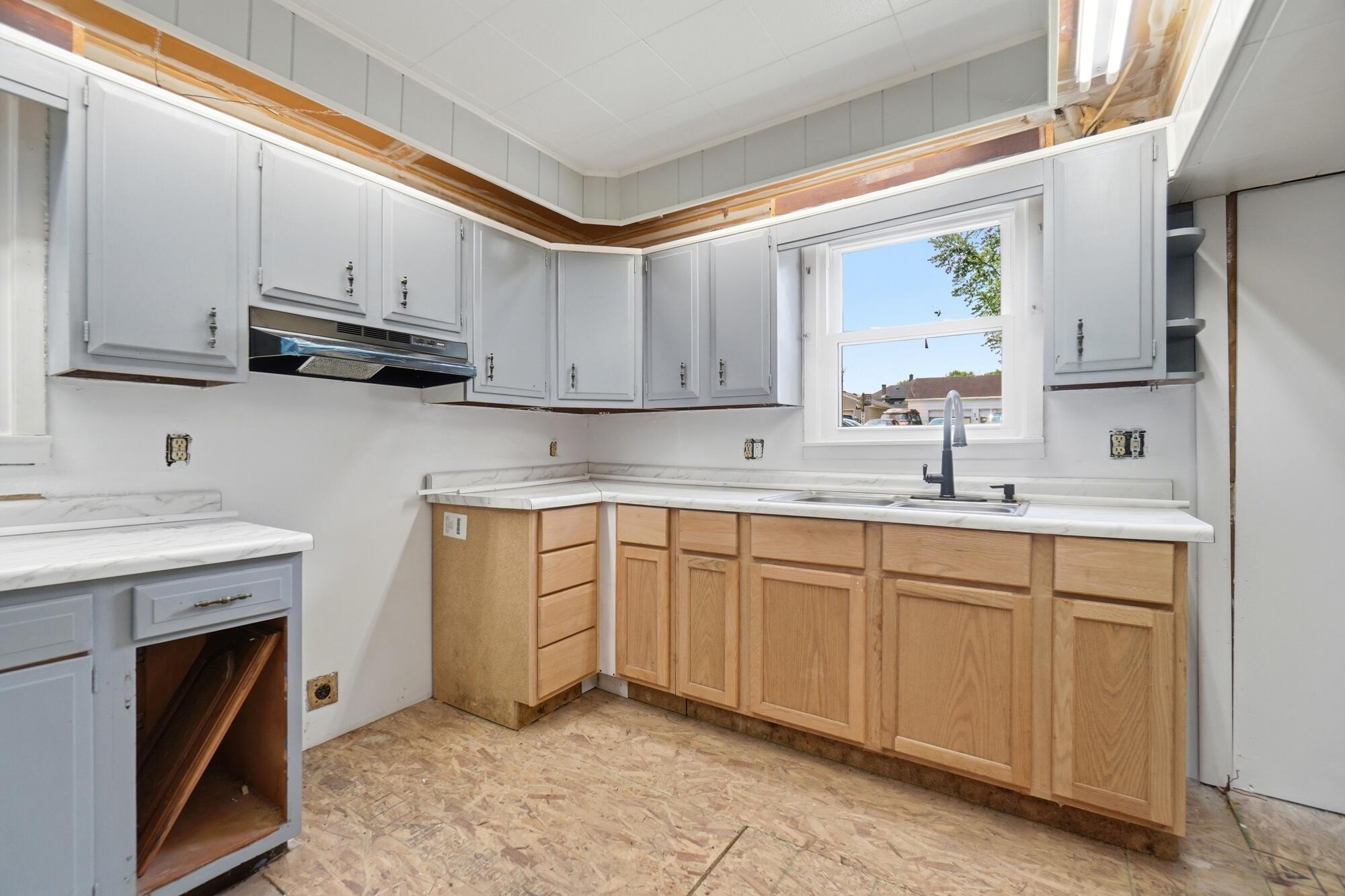 140 Keller, Bradford, Ohio 45308