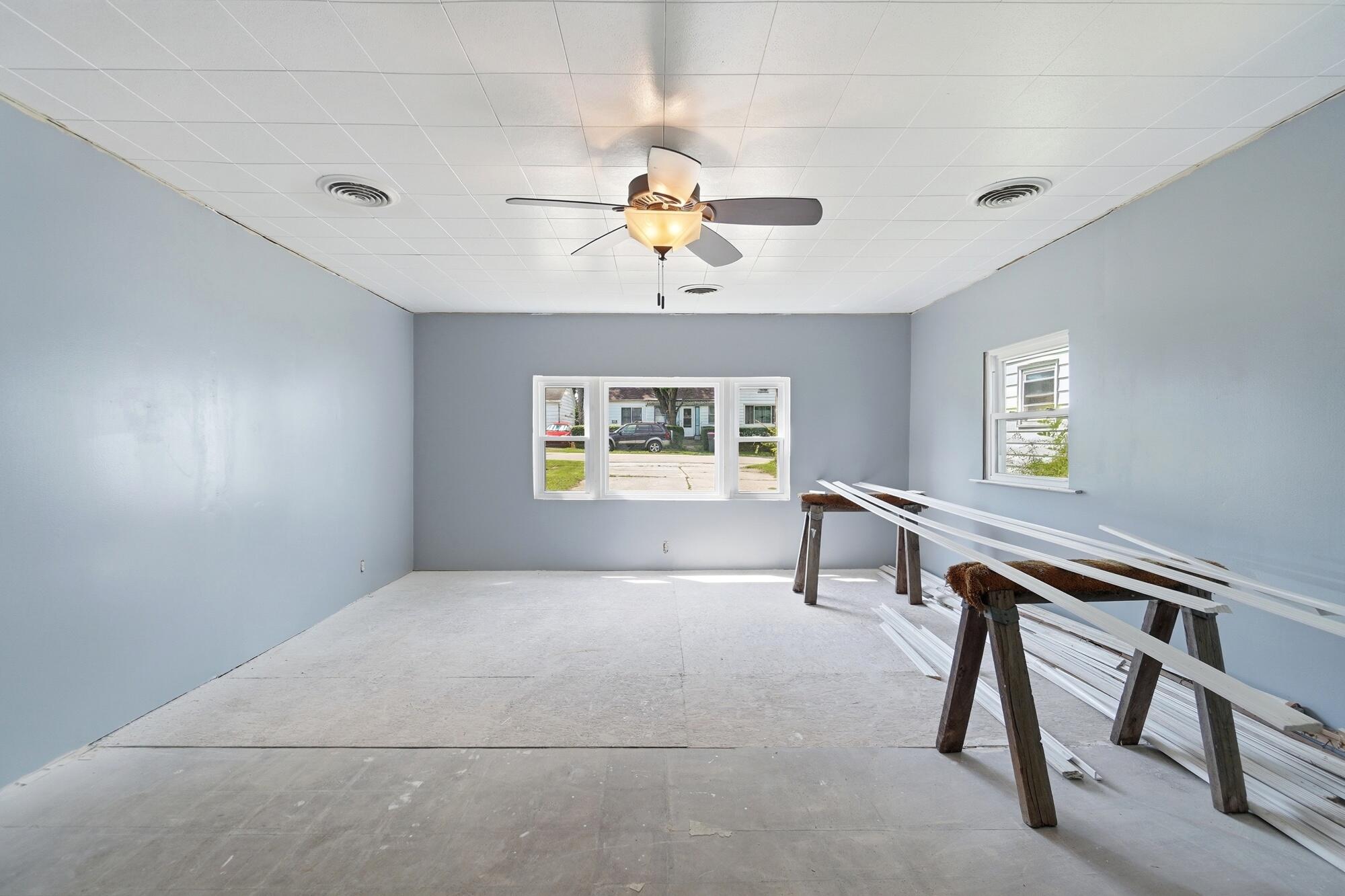 140 Keller, Bradford, Ohio 45308