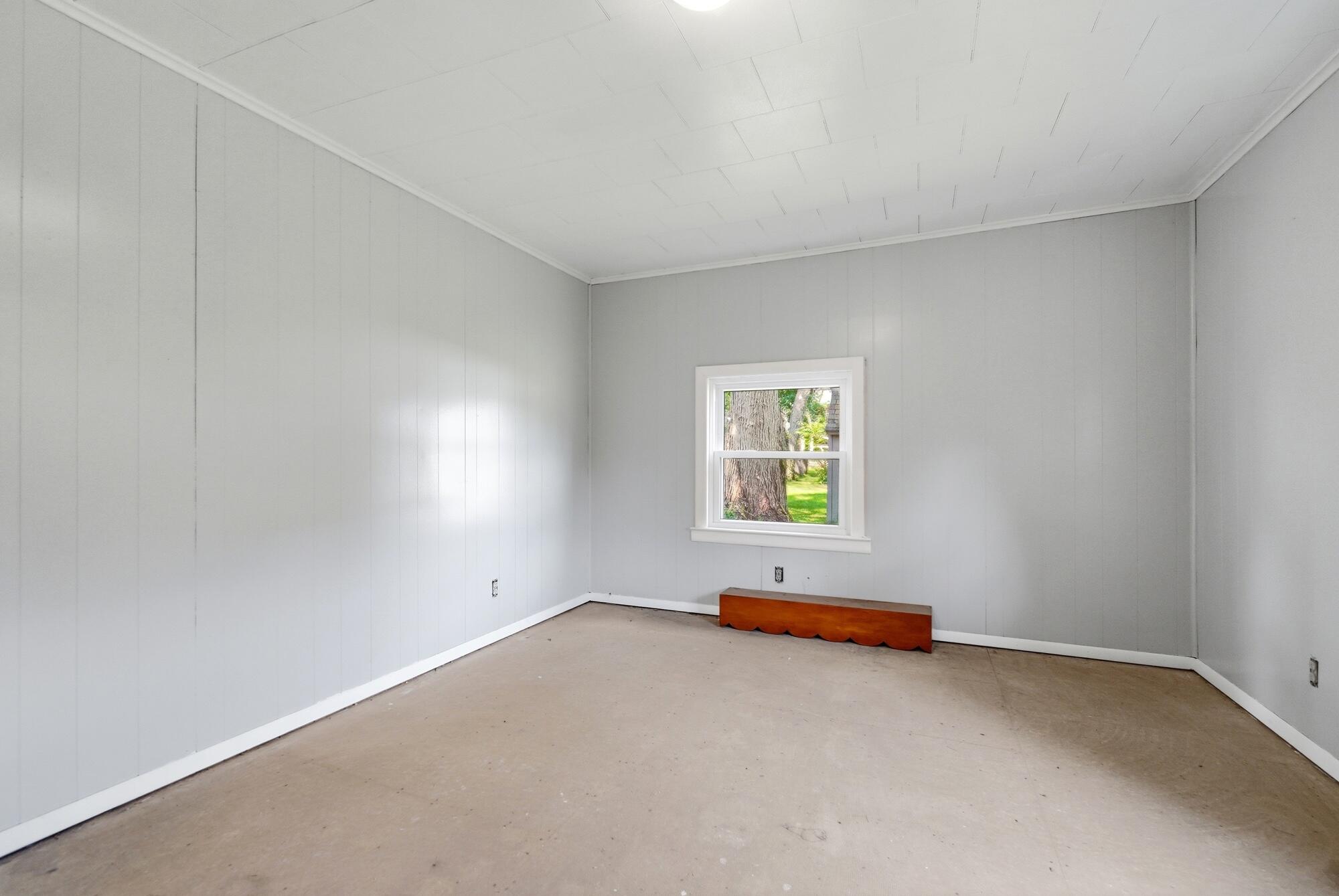 140 Keller, Bradford, Ohio 45308