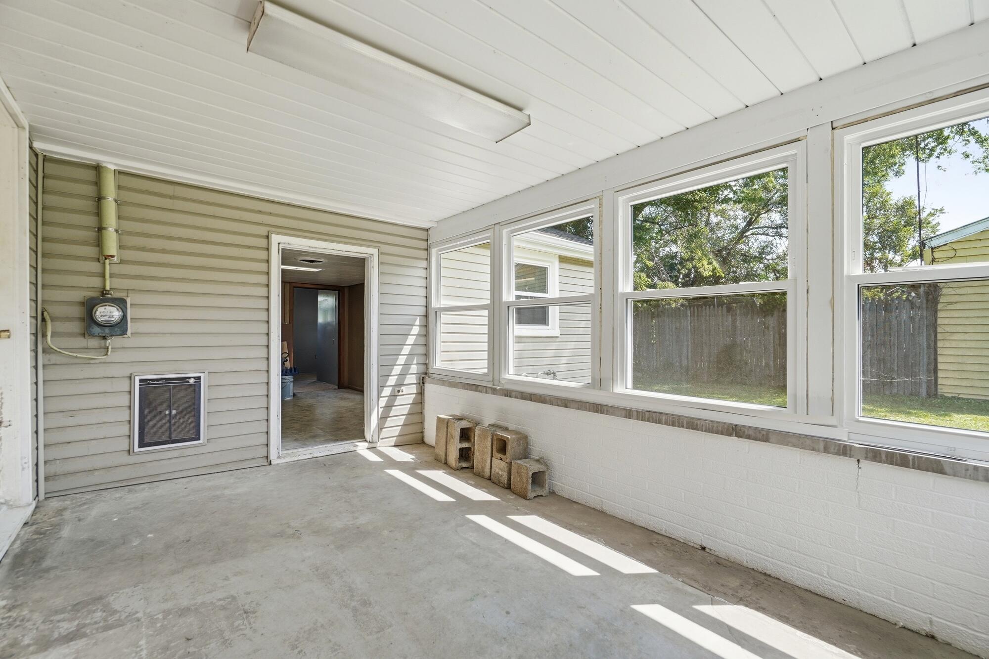 140 Keller, Bradford, Ohio 45308