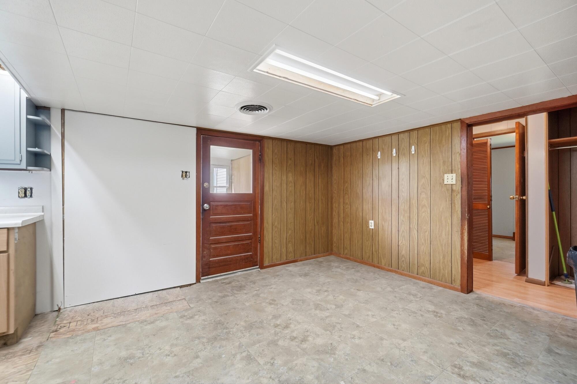 140 Keller, Bradford, Ohio 45308