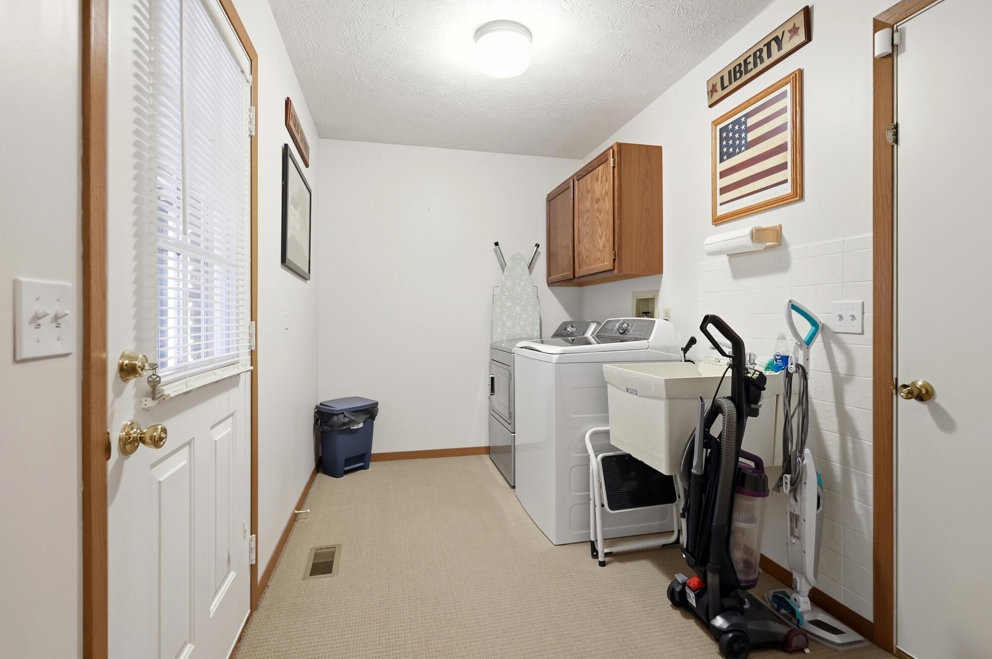 3023 Brixton, Springfield, Ohio 45503