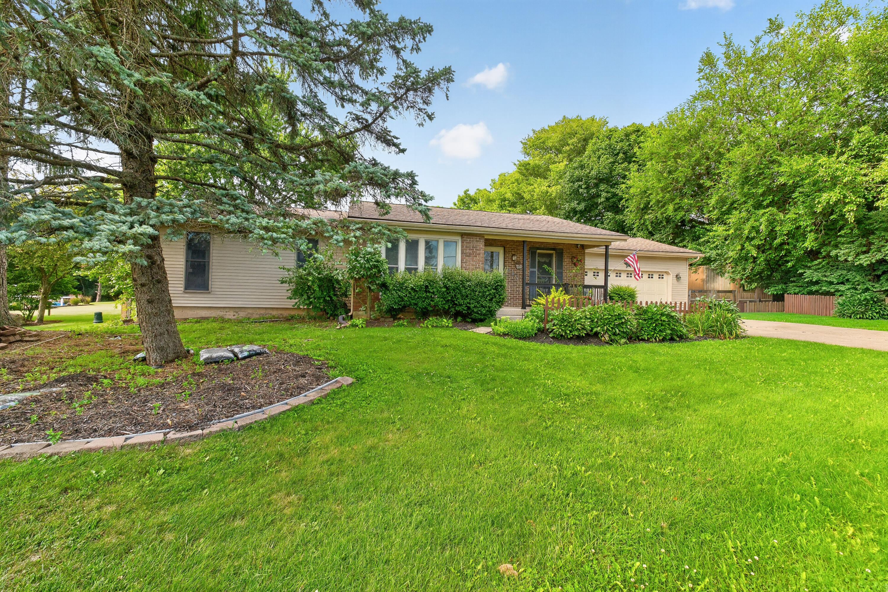 845 Reservoir, Bellefontaine, Ohio 43311