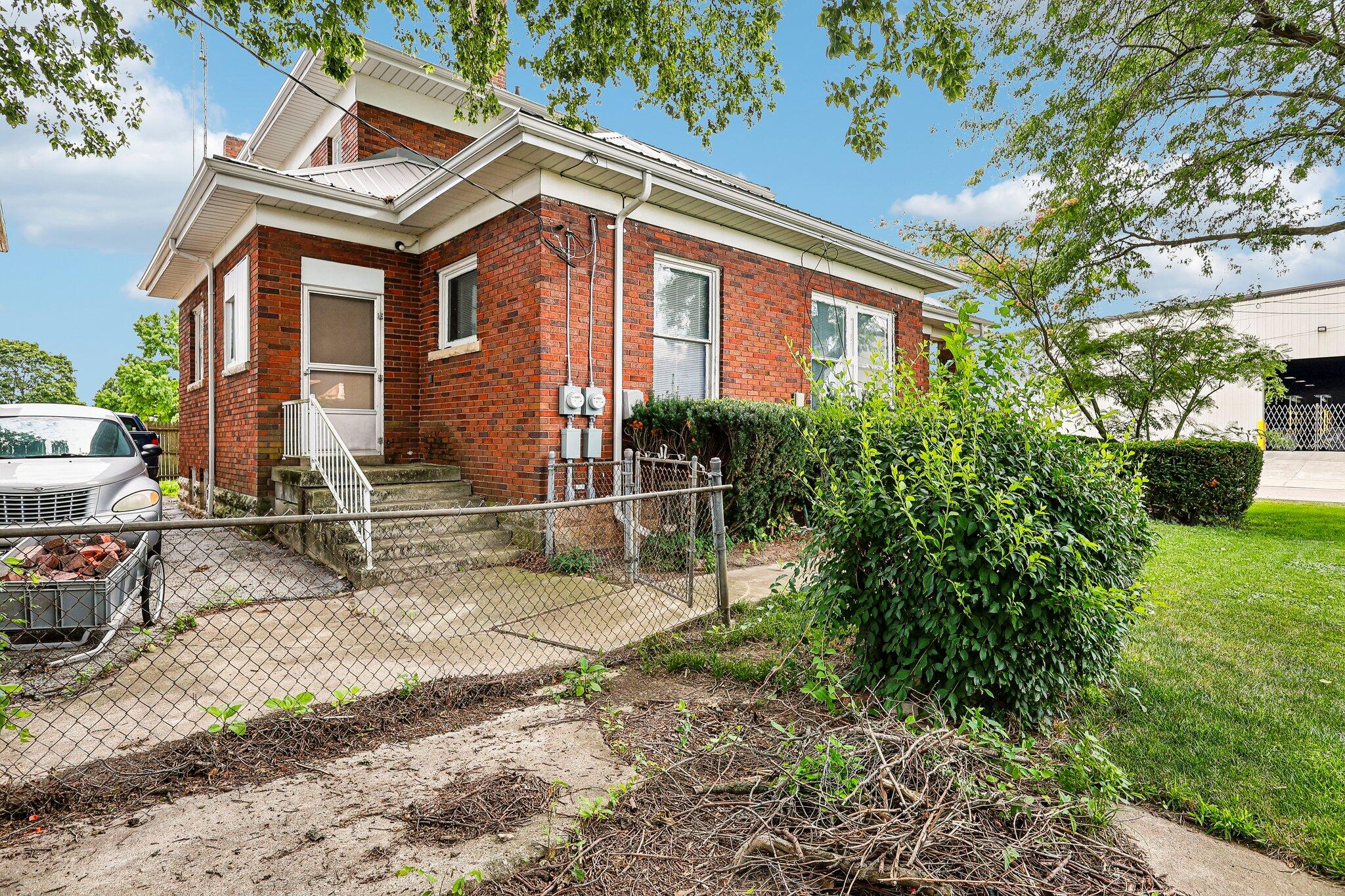 105 Miami, Bradford, Ohio 45308