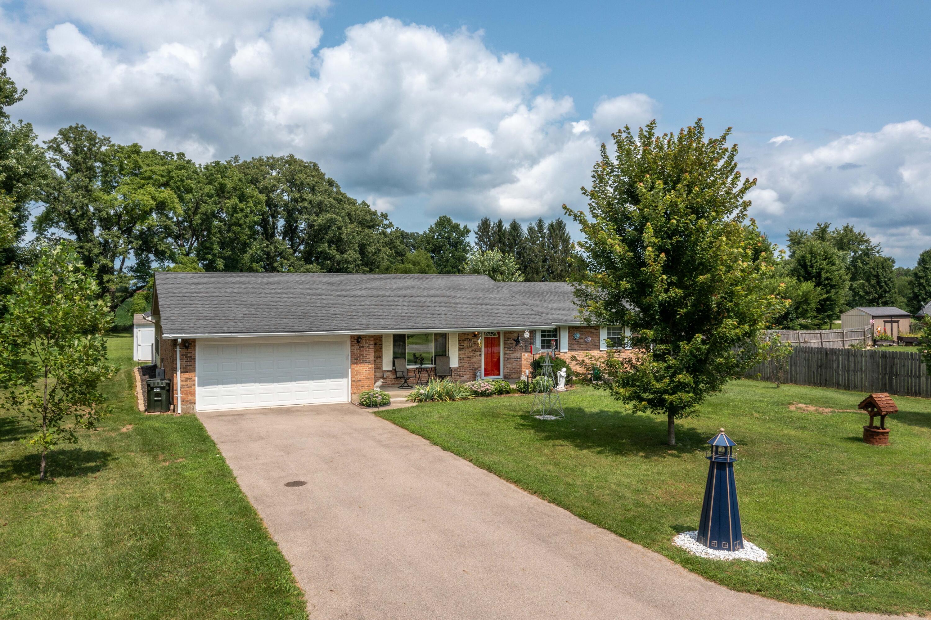 4049 Walnut Grove, Urbana, Ohio 43078
