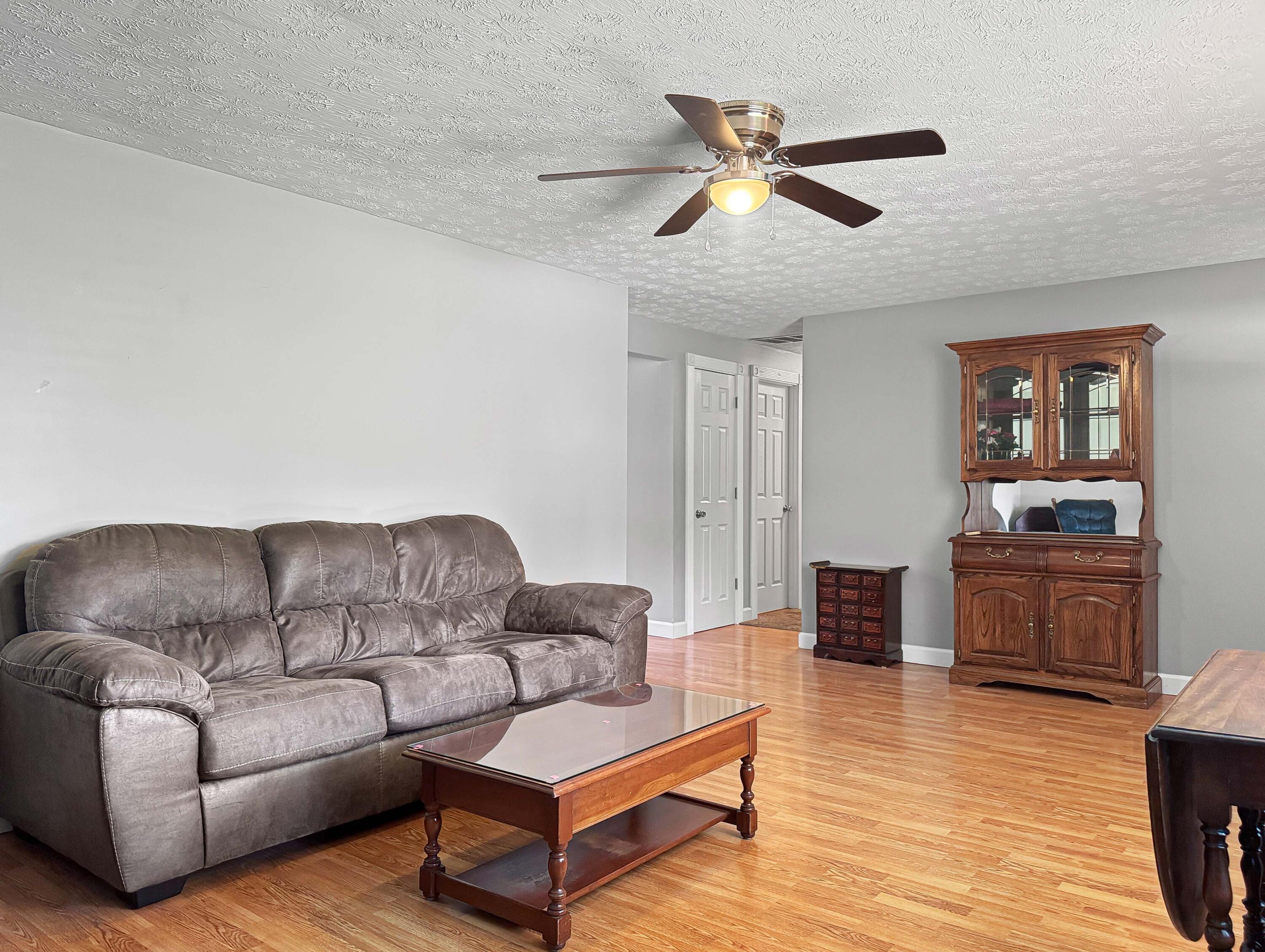 4049 Walnut Grove, Urbana, Ohio 43078
