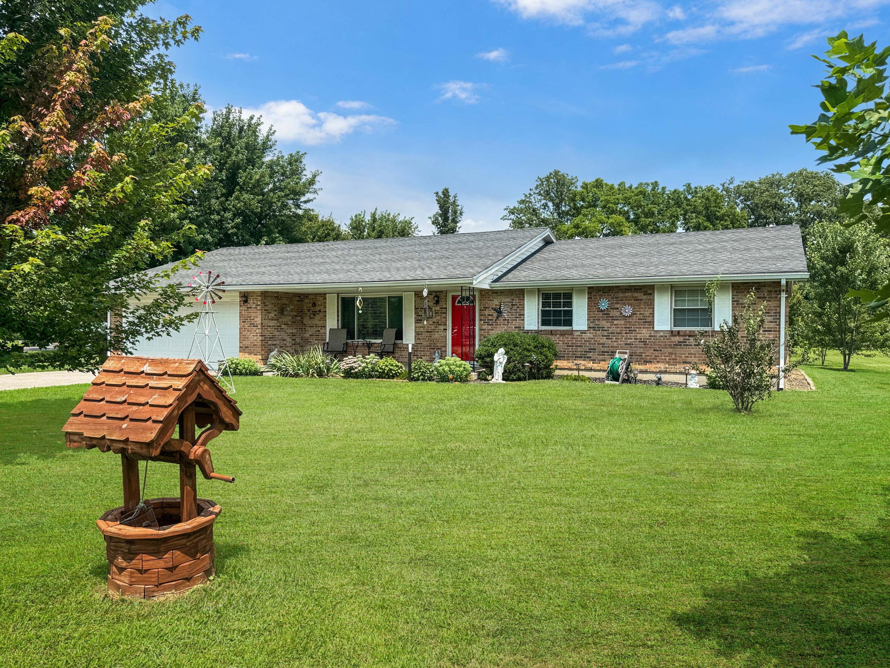 4049 Walnut Grove, Urbana, Ohio 43078